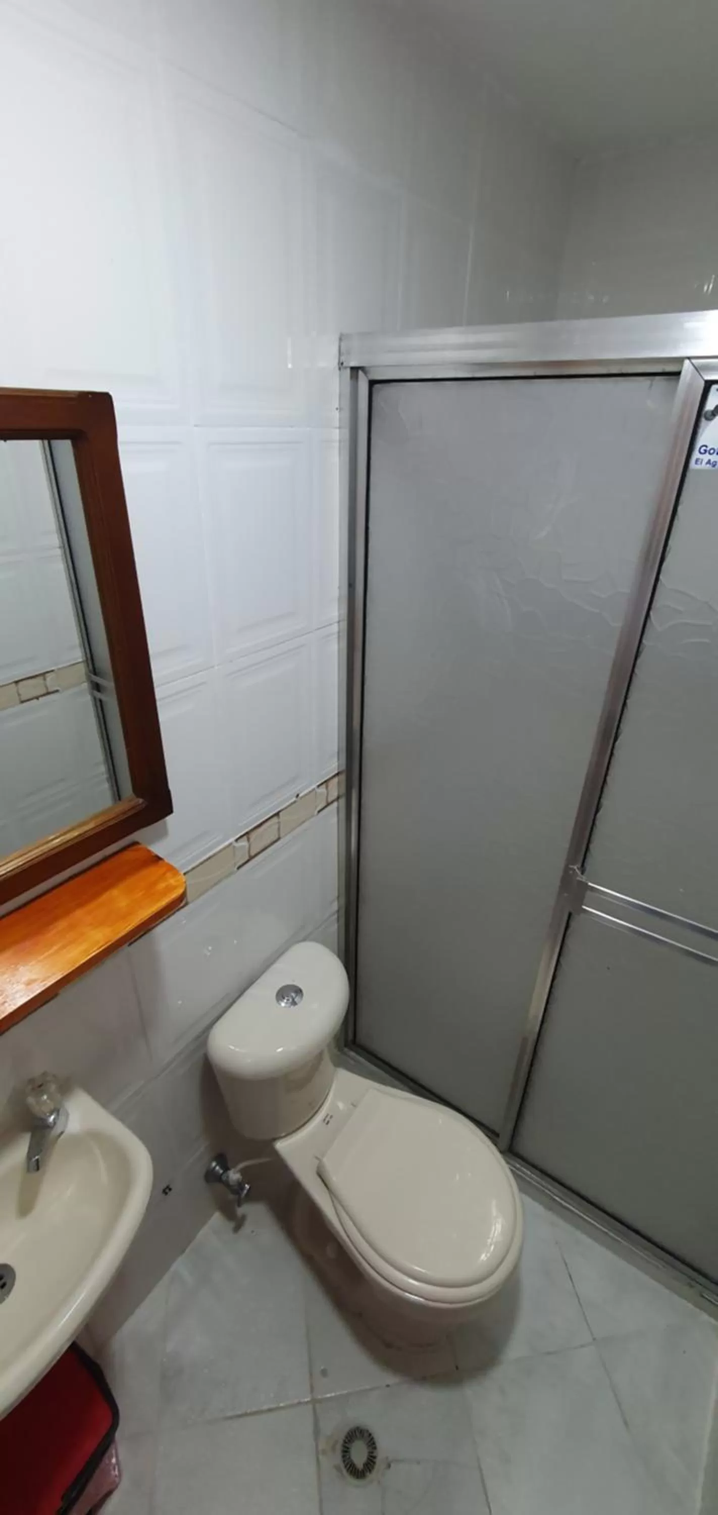 Shower in Hotel Picasso 70