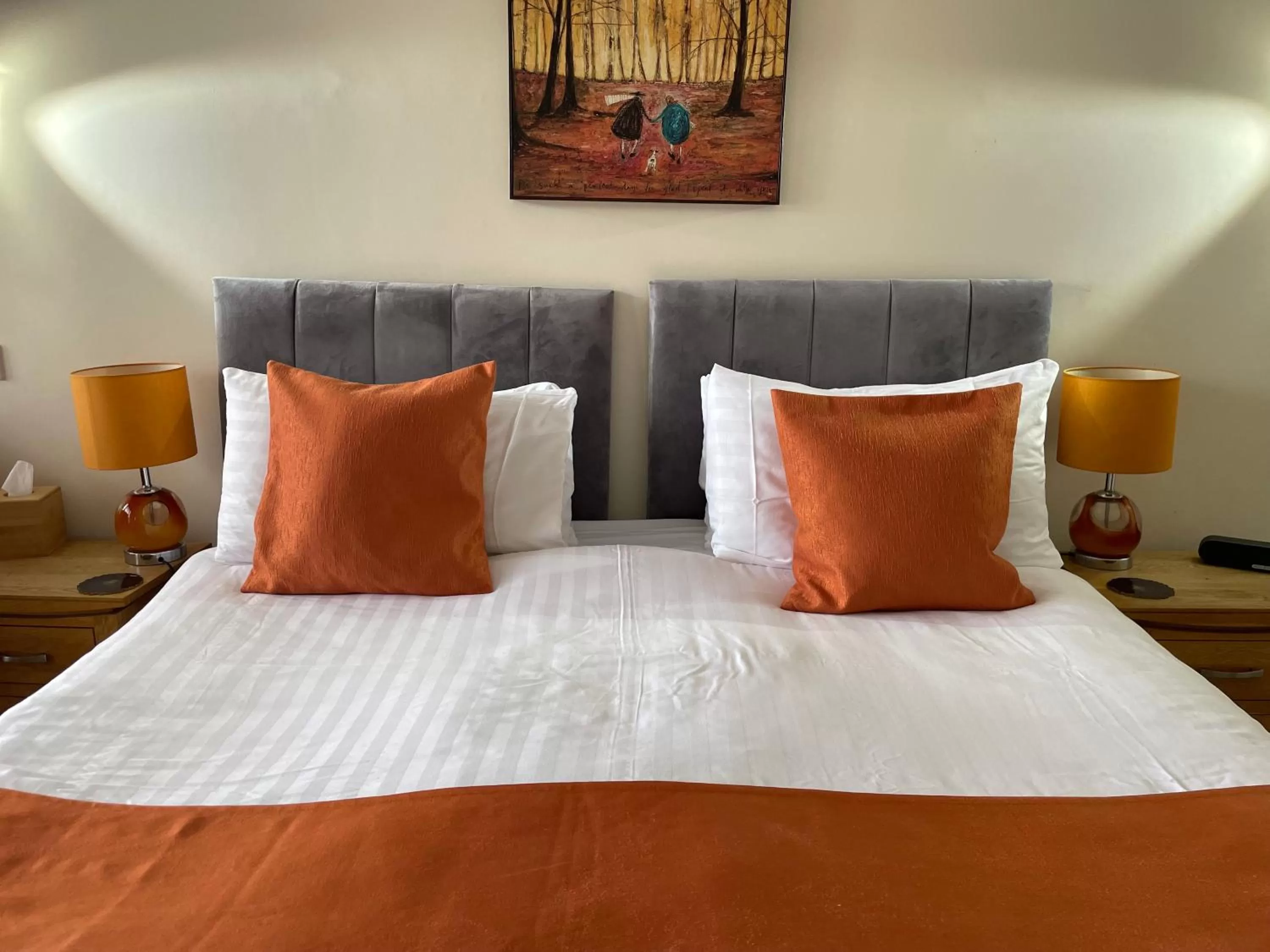 Bed in The Red Lion Hotel