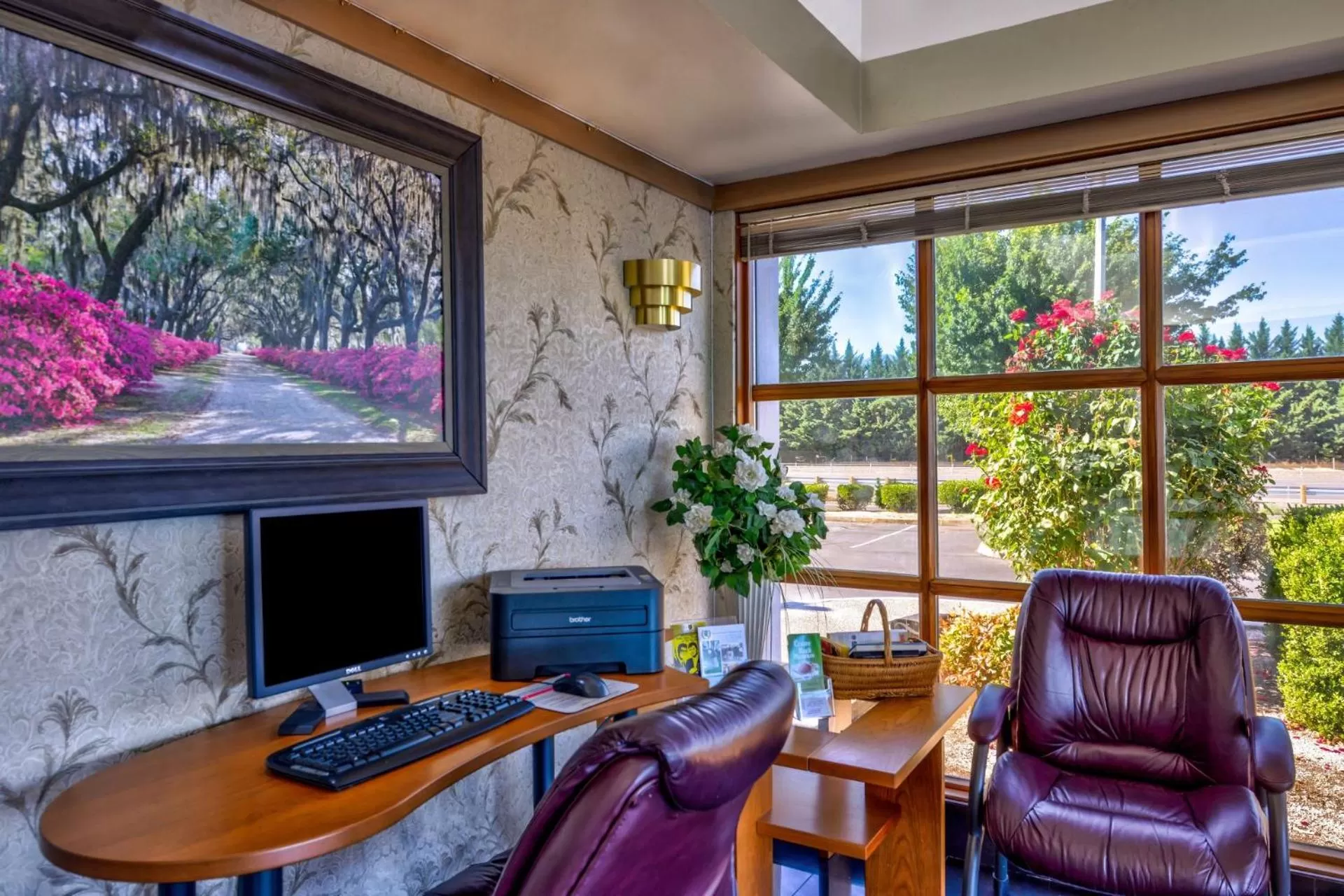 Area and facilities in Americas Best Value Inn Phoenix Medford