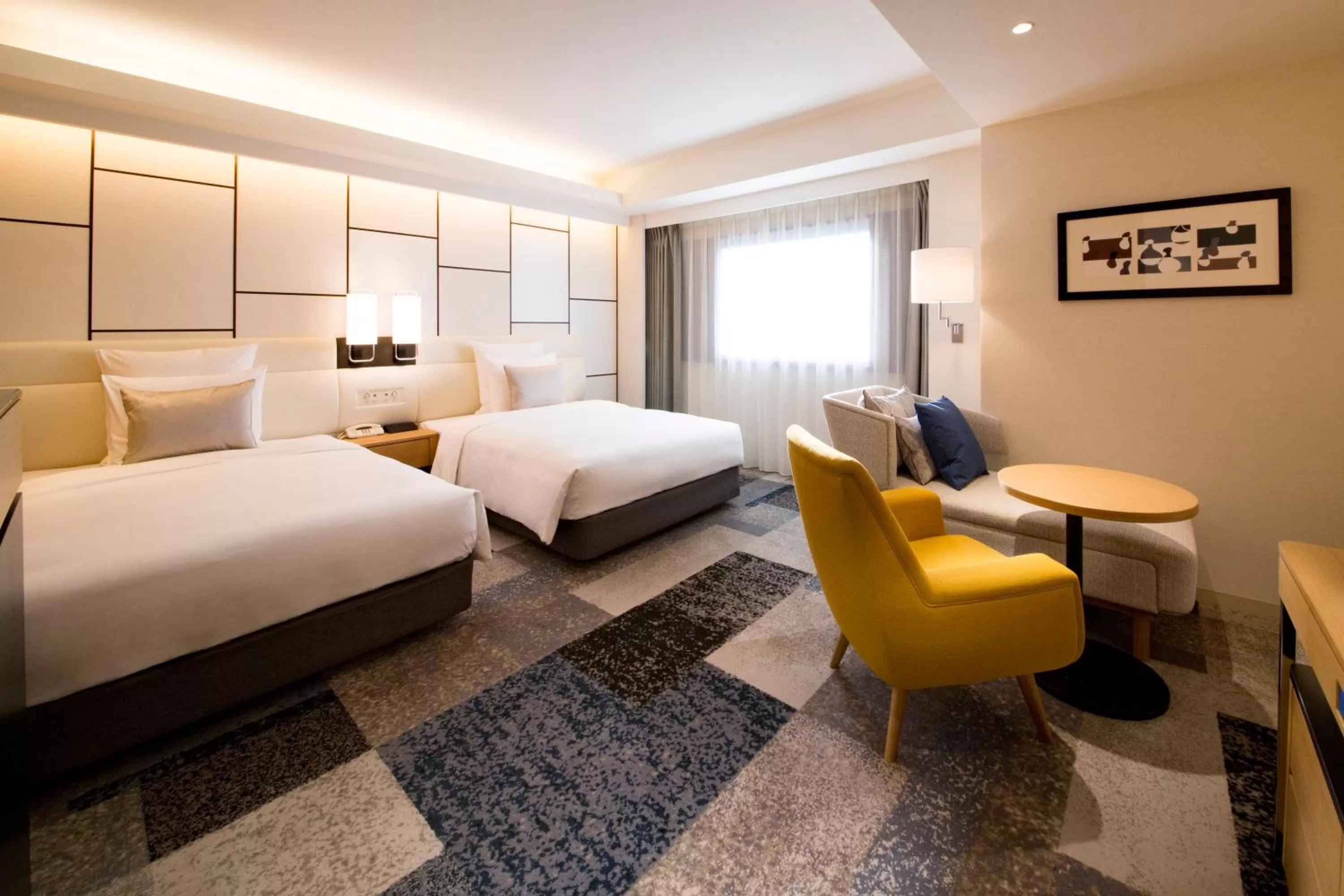 Photo of the whole room in ANA Crowne Plaza Osaka by IHG