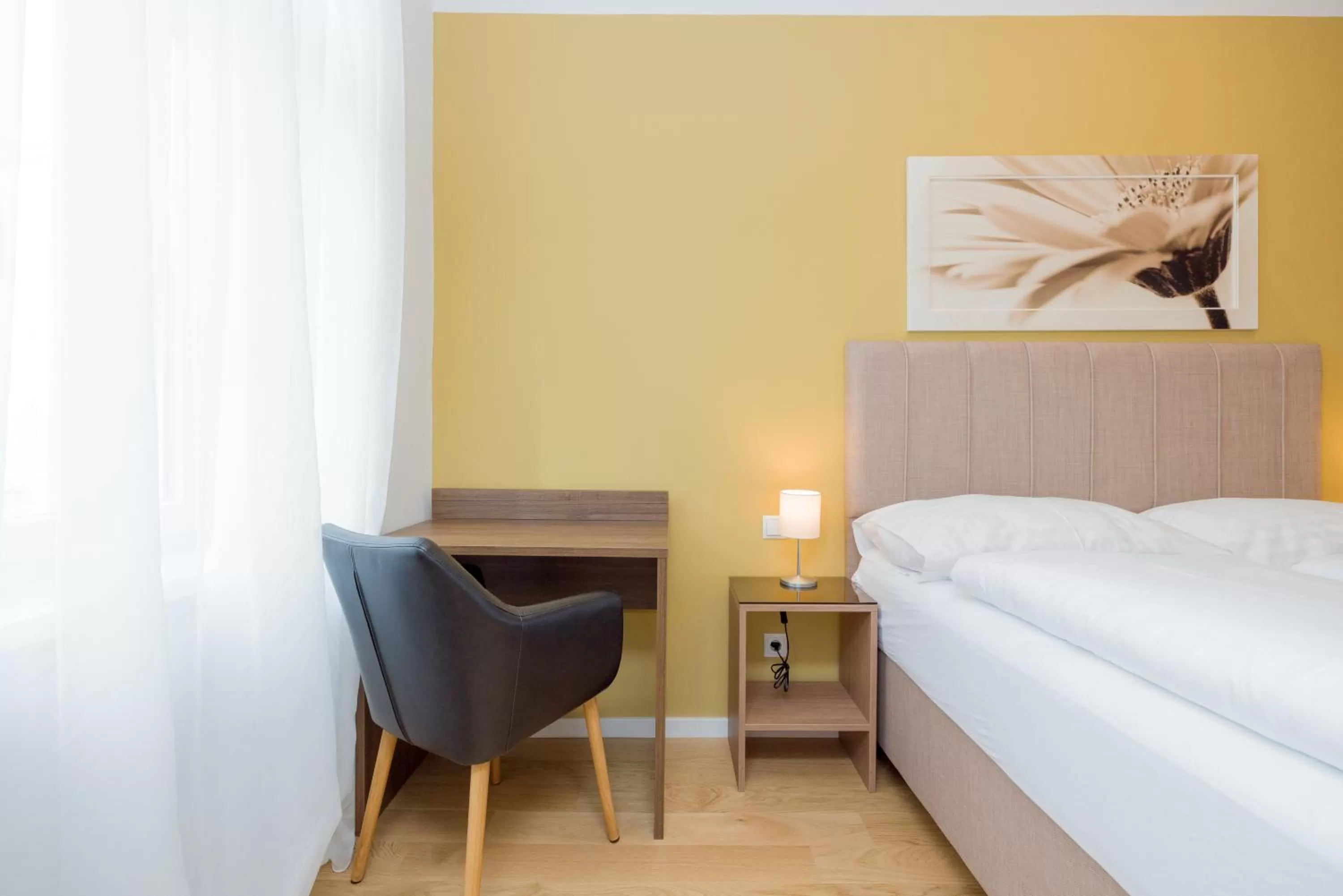 Bed in Vienna Stay Apartments or Rooms 1050