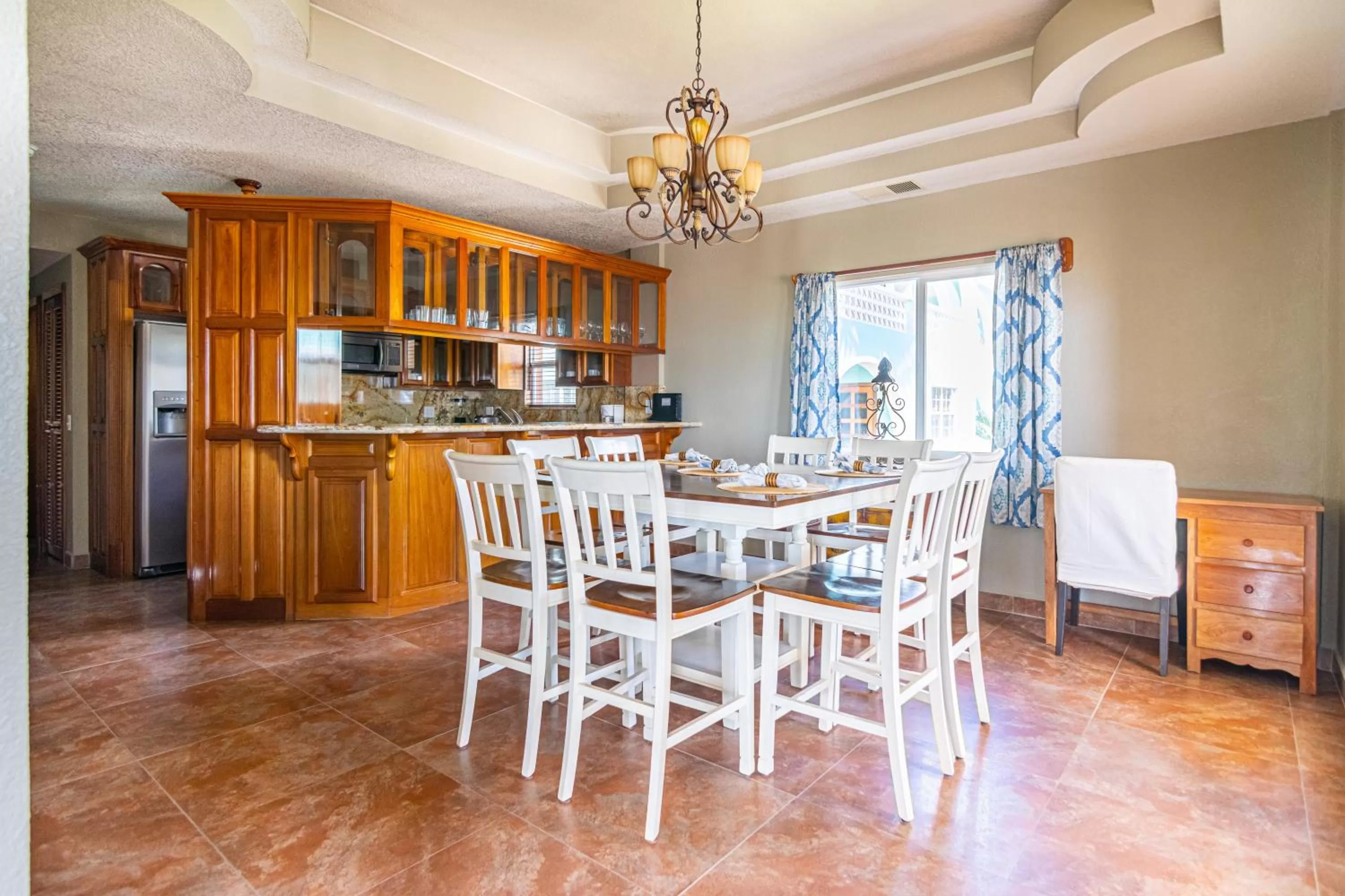 Dining area in Lighthouse Beach Villas