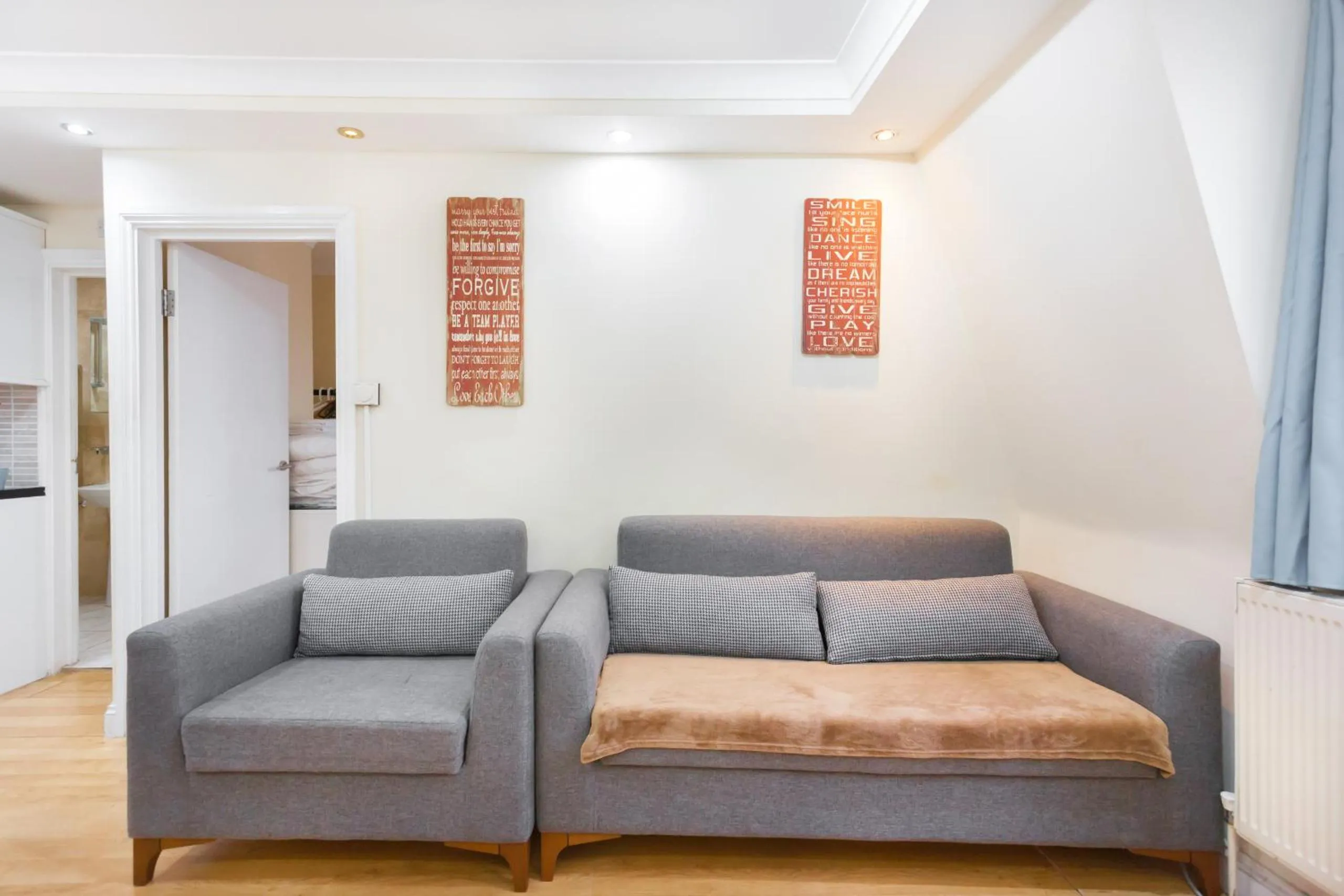 Living room in Kings Cross Prime Stay Apartments