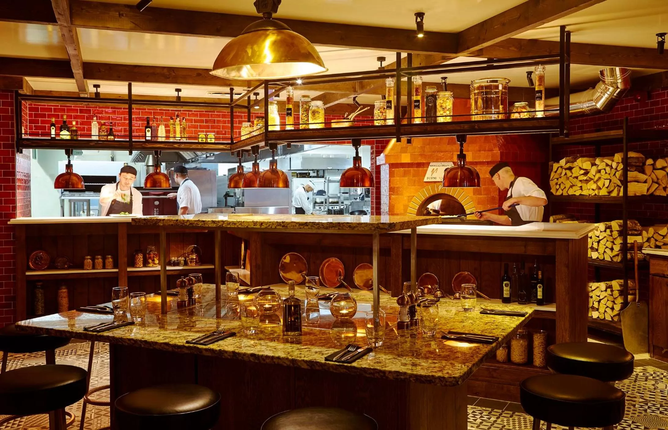 Restaurant/places to eat in Westport Plaza Hotel, Spa & Leisure