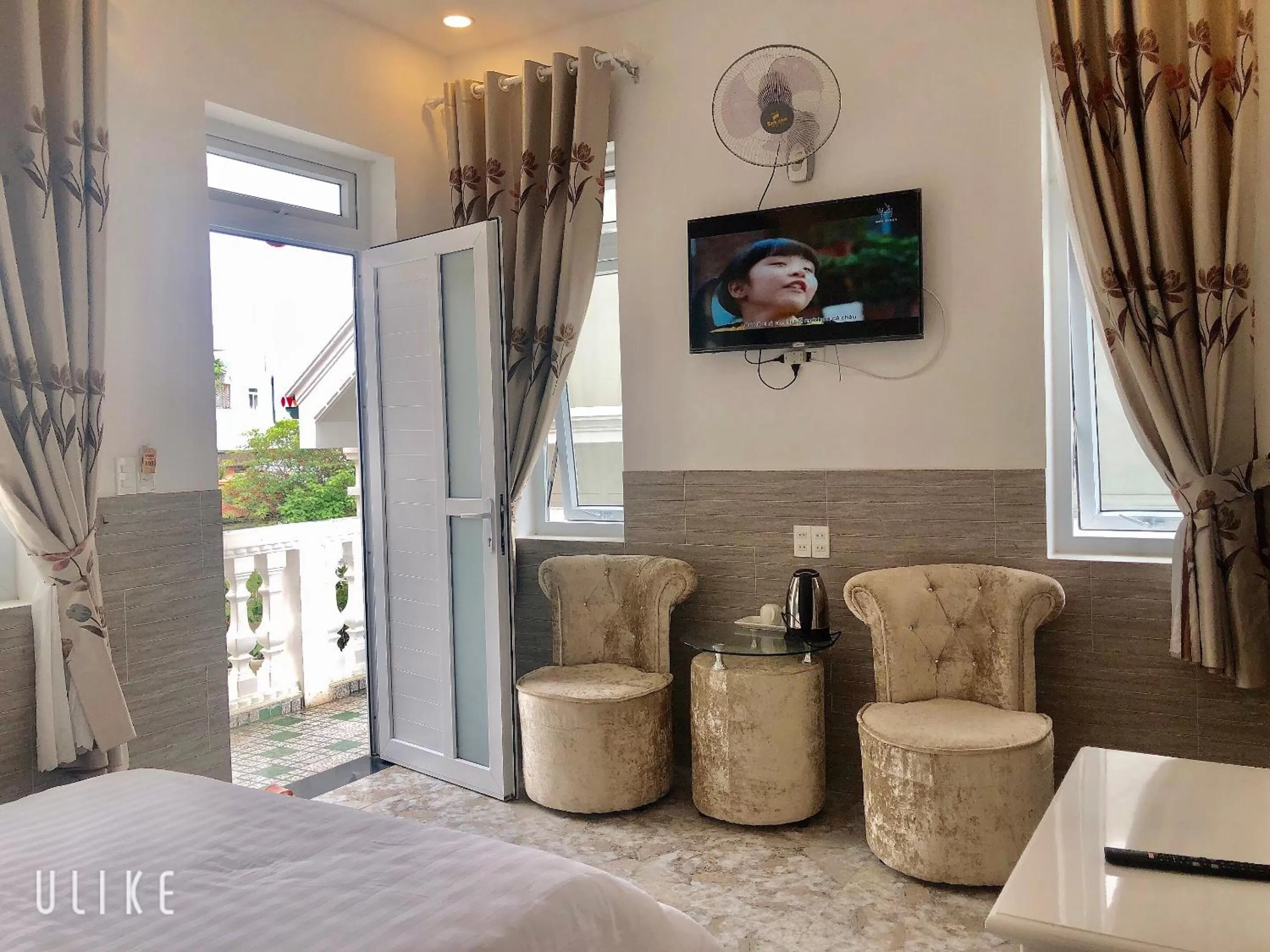 Deluxe Double Room with Bath in Villa - Hotel Nam Khang 2 Dalat