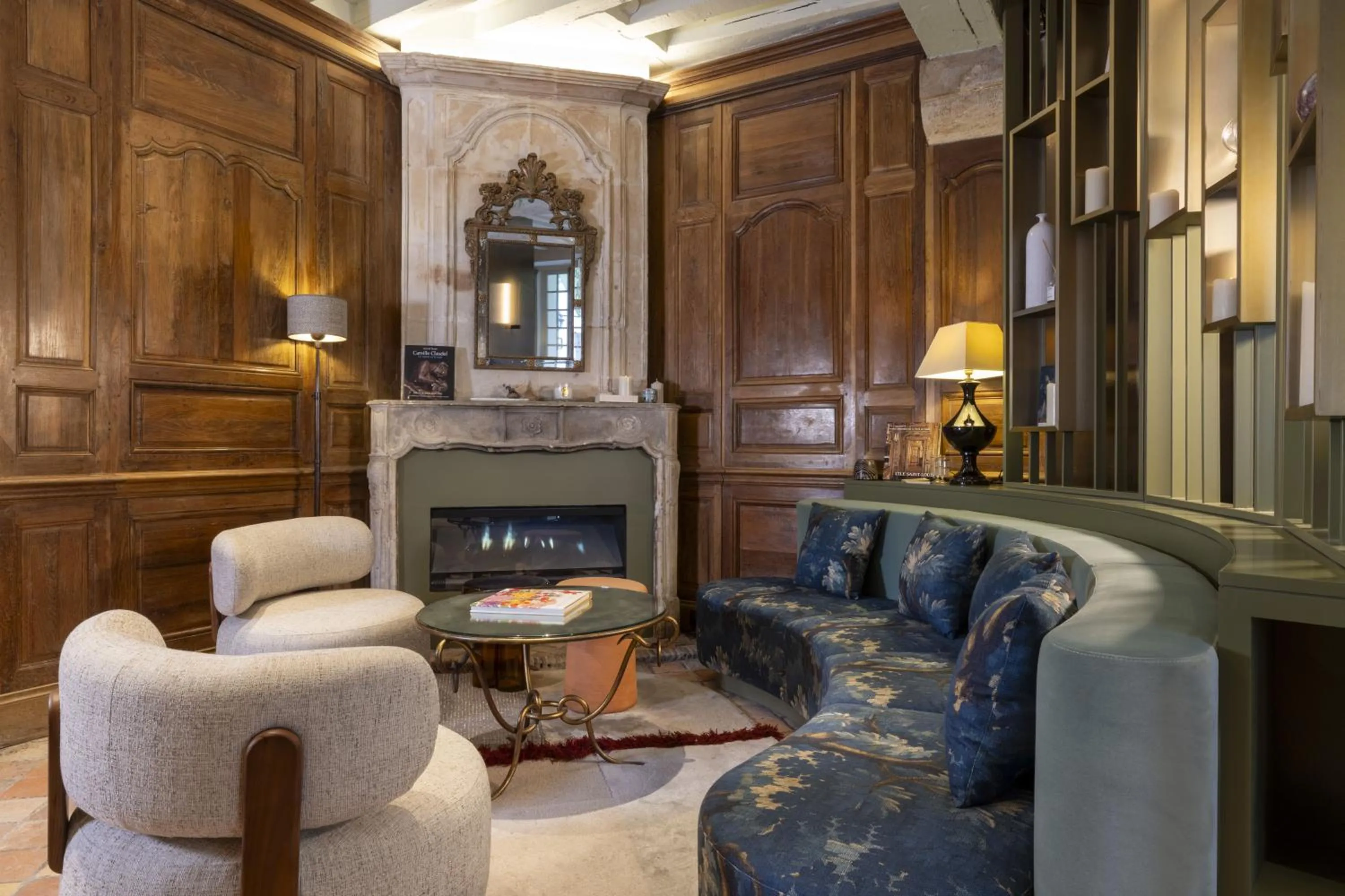 Living room in Hotel L de Lutece - Notre-Dame