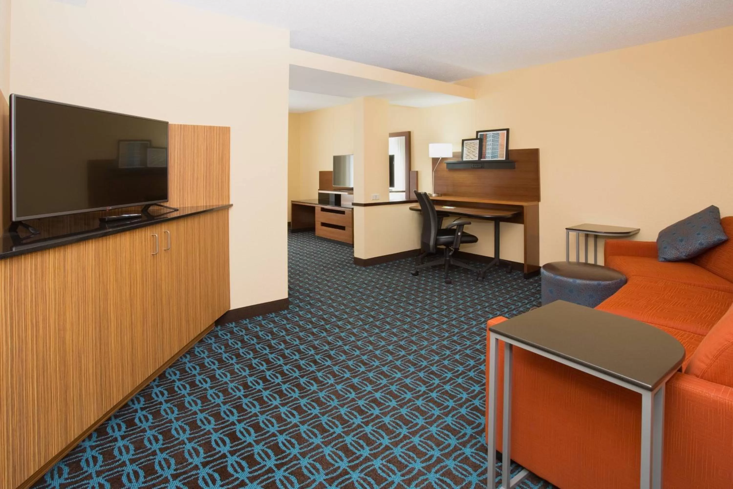Executive King Suite with Sofa Bed in Fairfield Inn & Suites by Marriott Boston Milford