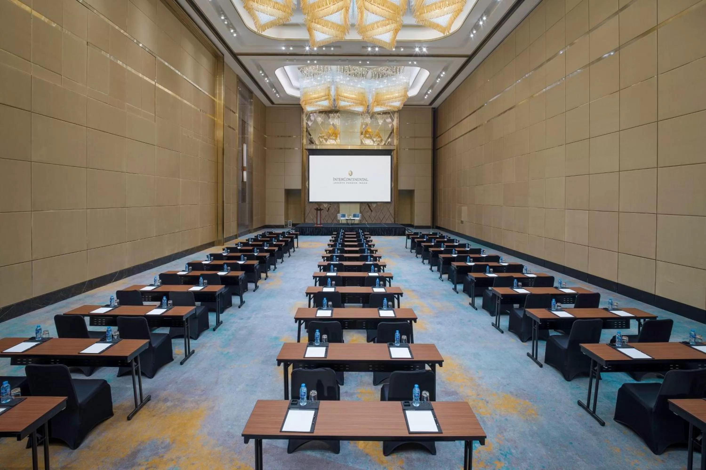 Meeting/conference room in InterContinental Hotels Jakarta Pondok Indah by IHG