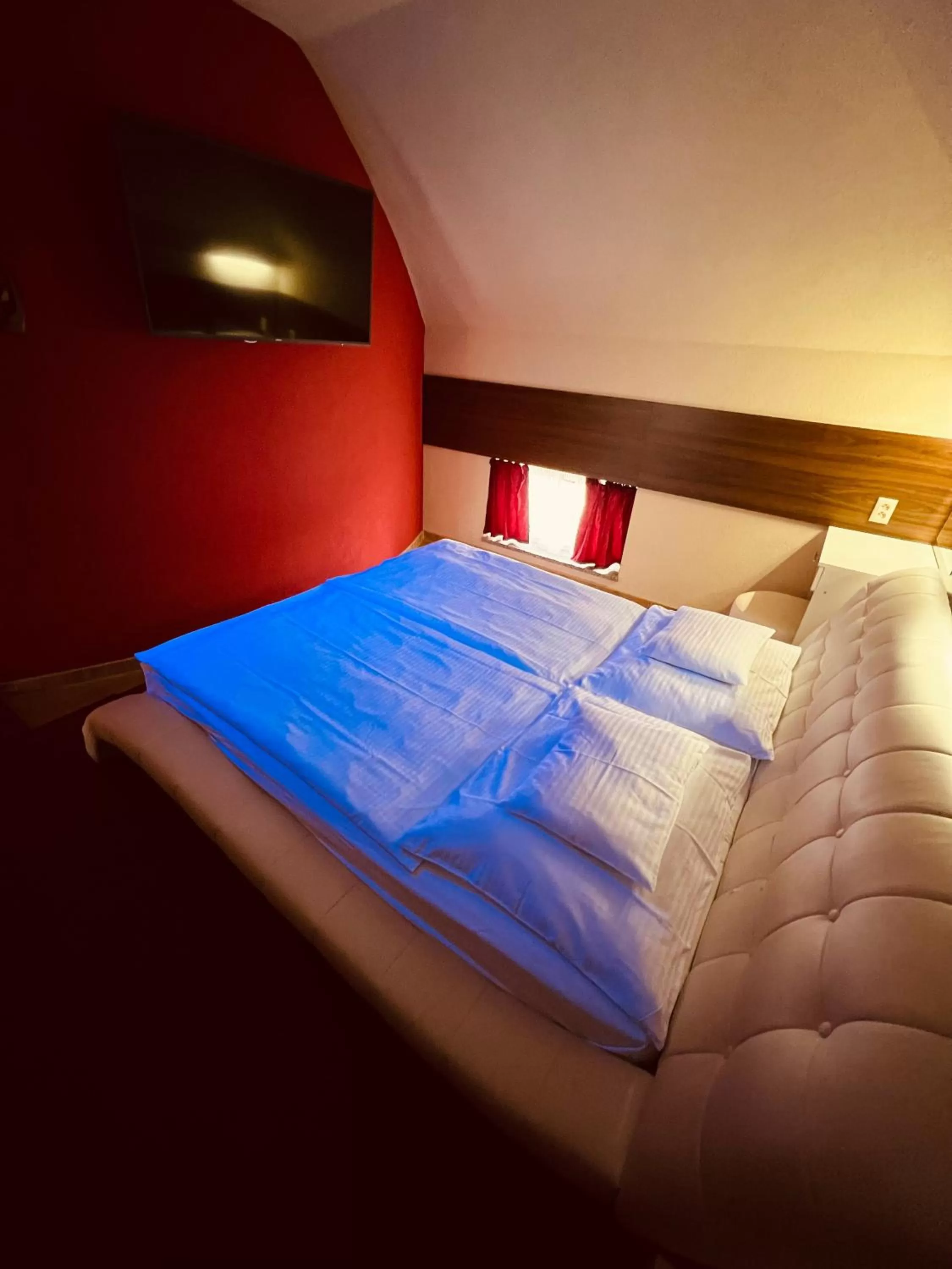 Bedroom, Bed in Hotel Orchidea Spa & Wellness