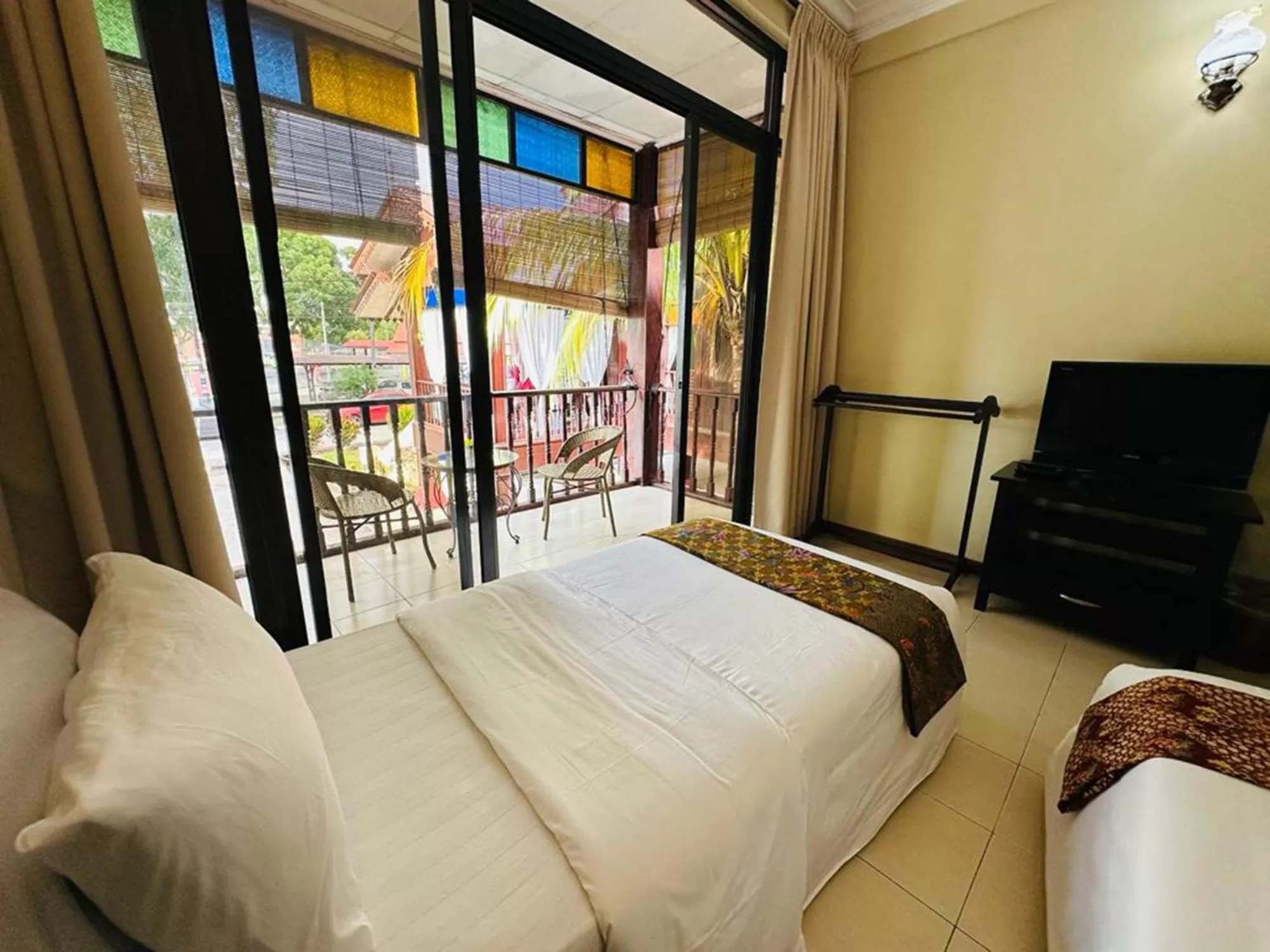 Bed in MORTEN VILLA MELAKA