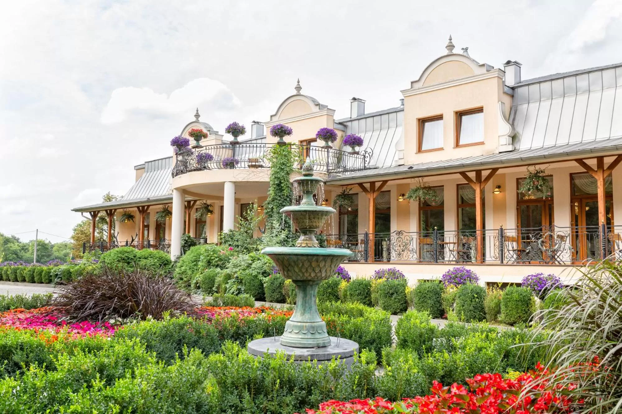 Leśna Perła - Restauracja i Pokoje Hotelowe