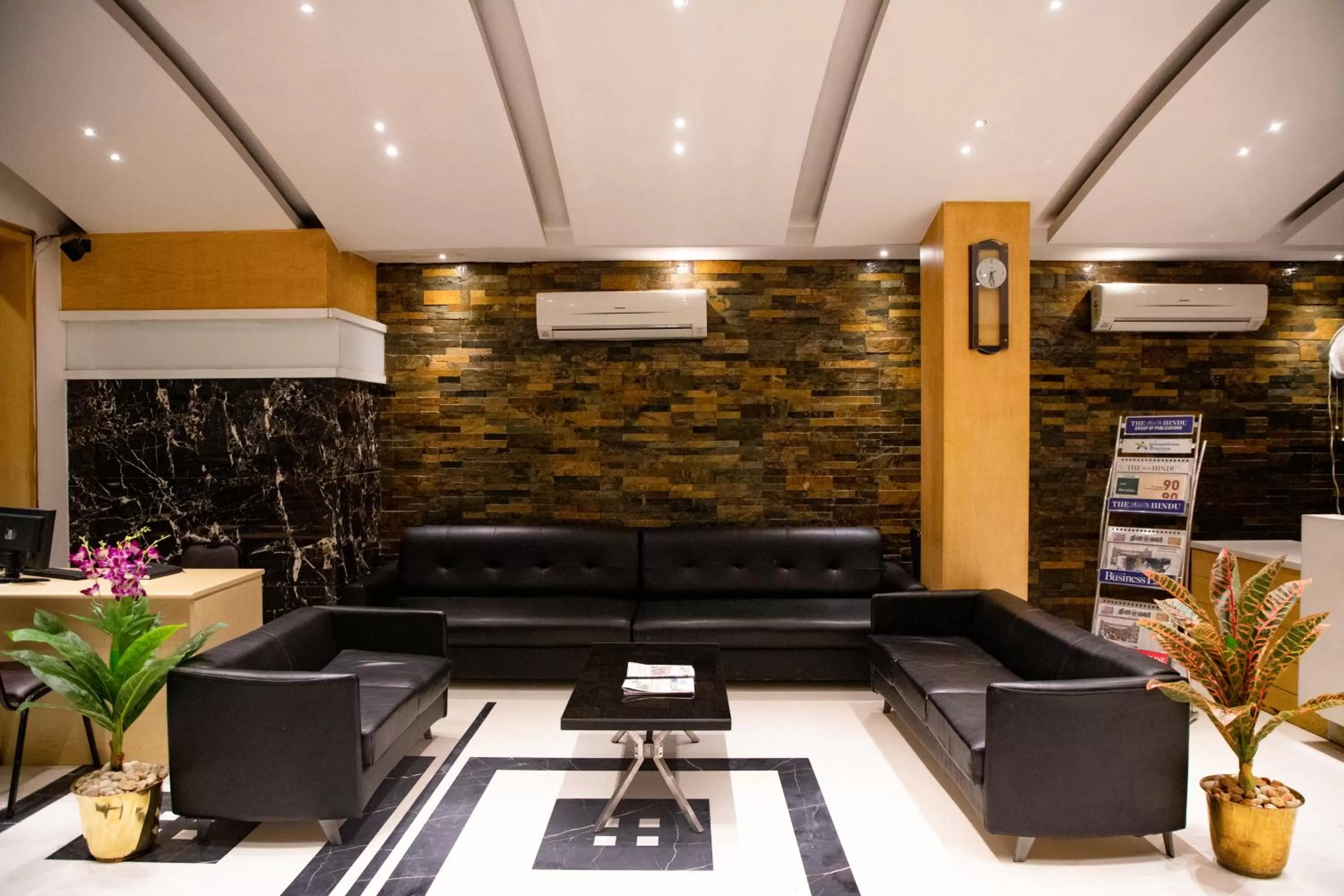 Lounge or bar in Arunaachalaa Resiidency