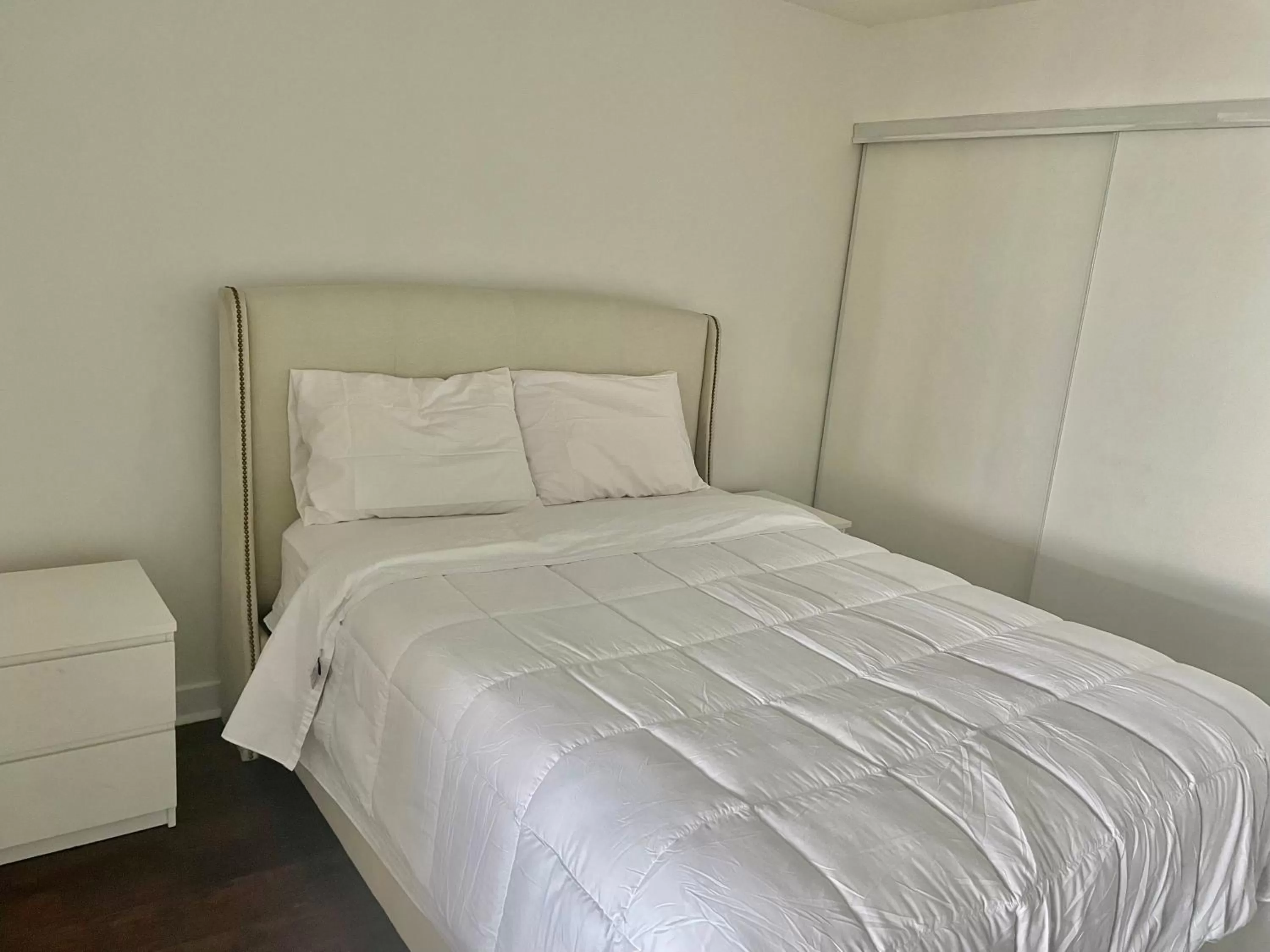 Bedroom, Bed in Three BR Condo step to CN tower Rogers Center with Free parking