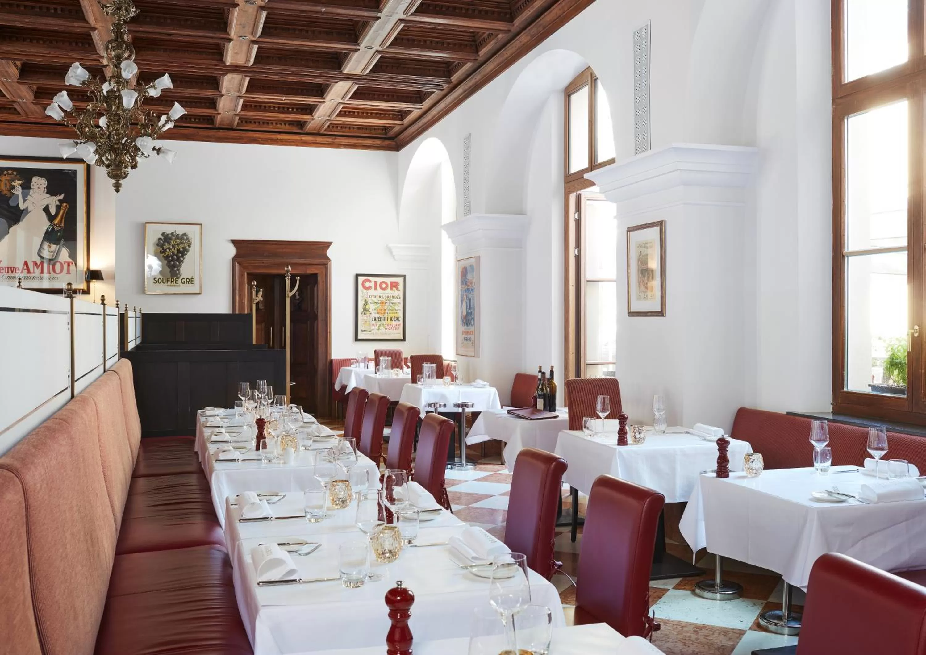 Restaurant/places to eat in Living Hotel De Medici
