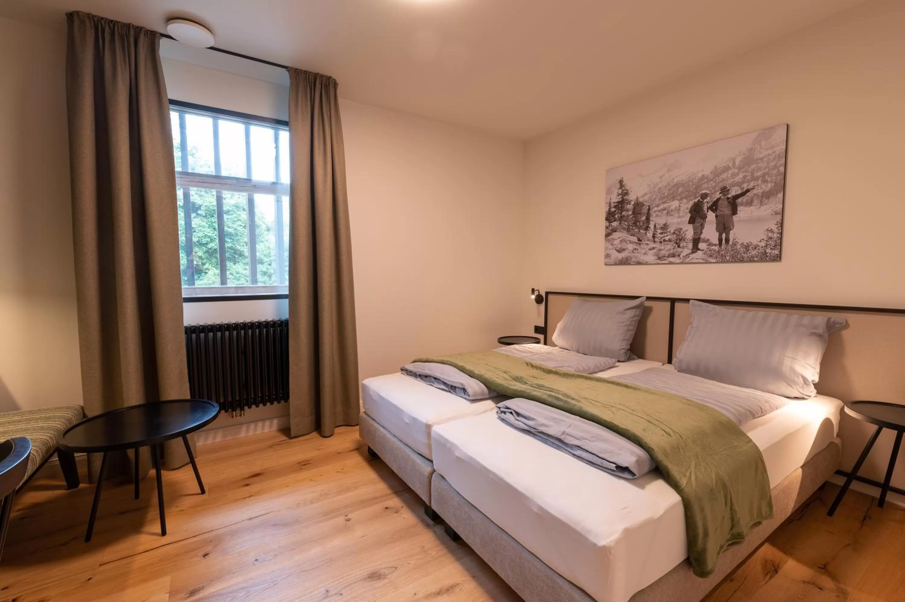 Bed in LANDHOTEL ALTE ZOLLSTATION- Historical Building
