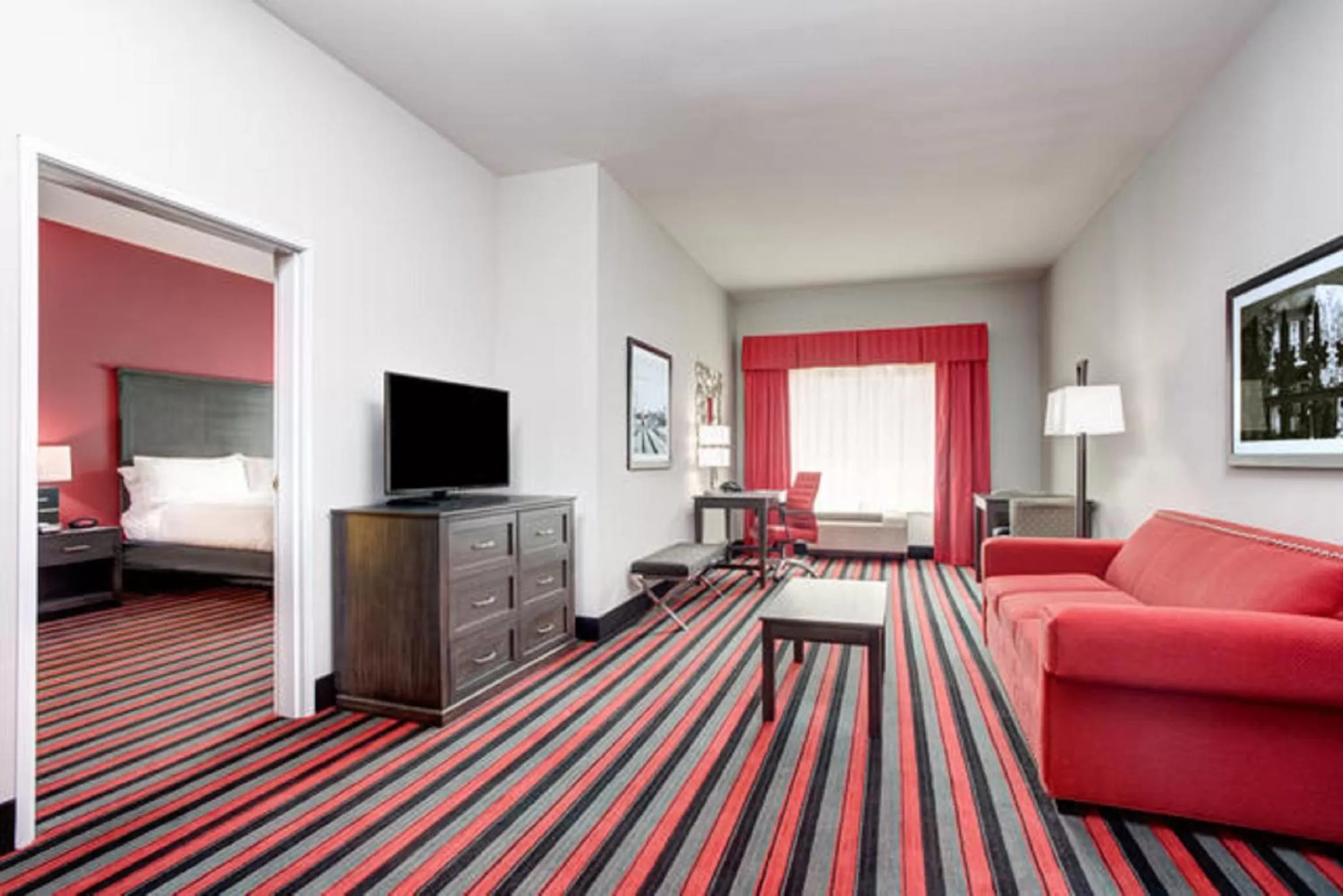 Day, Bed in Holiday Inn Lafayette North by IHG