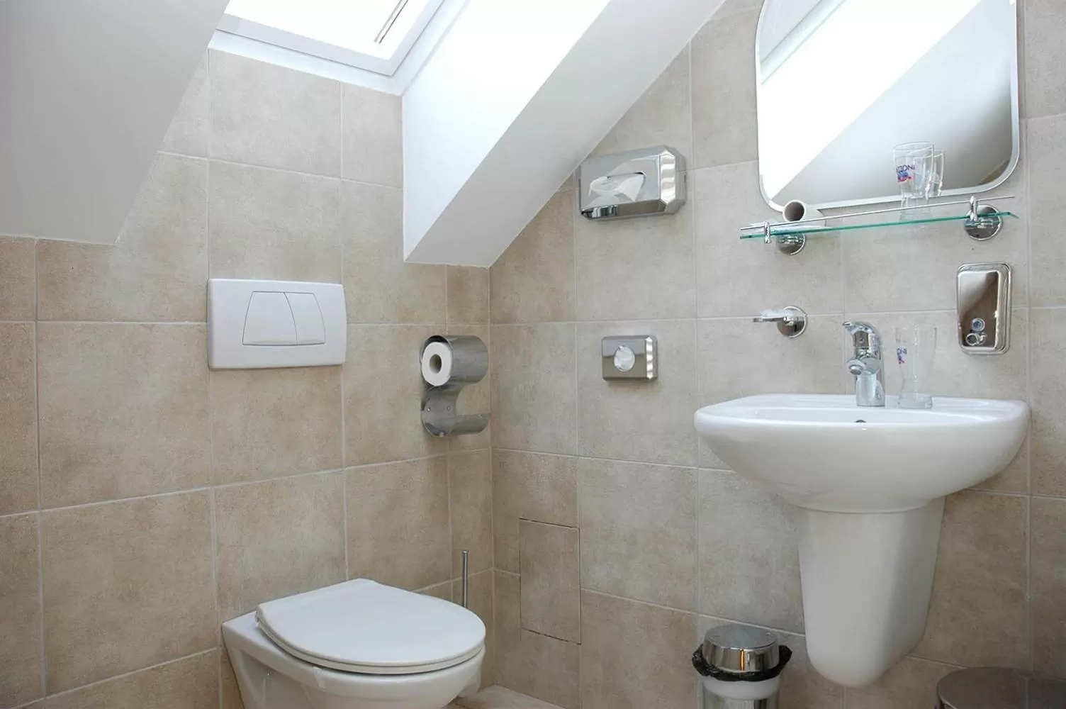 Hotel Restaurant Modrá Hvězda