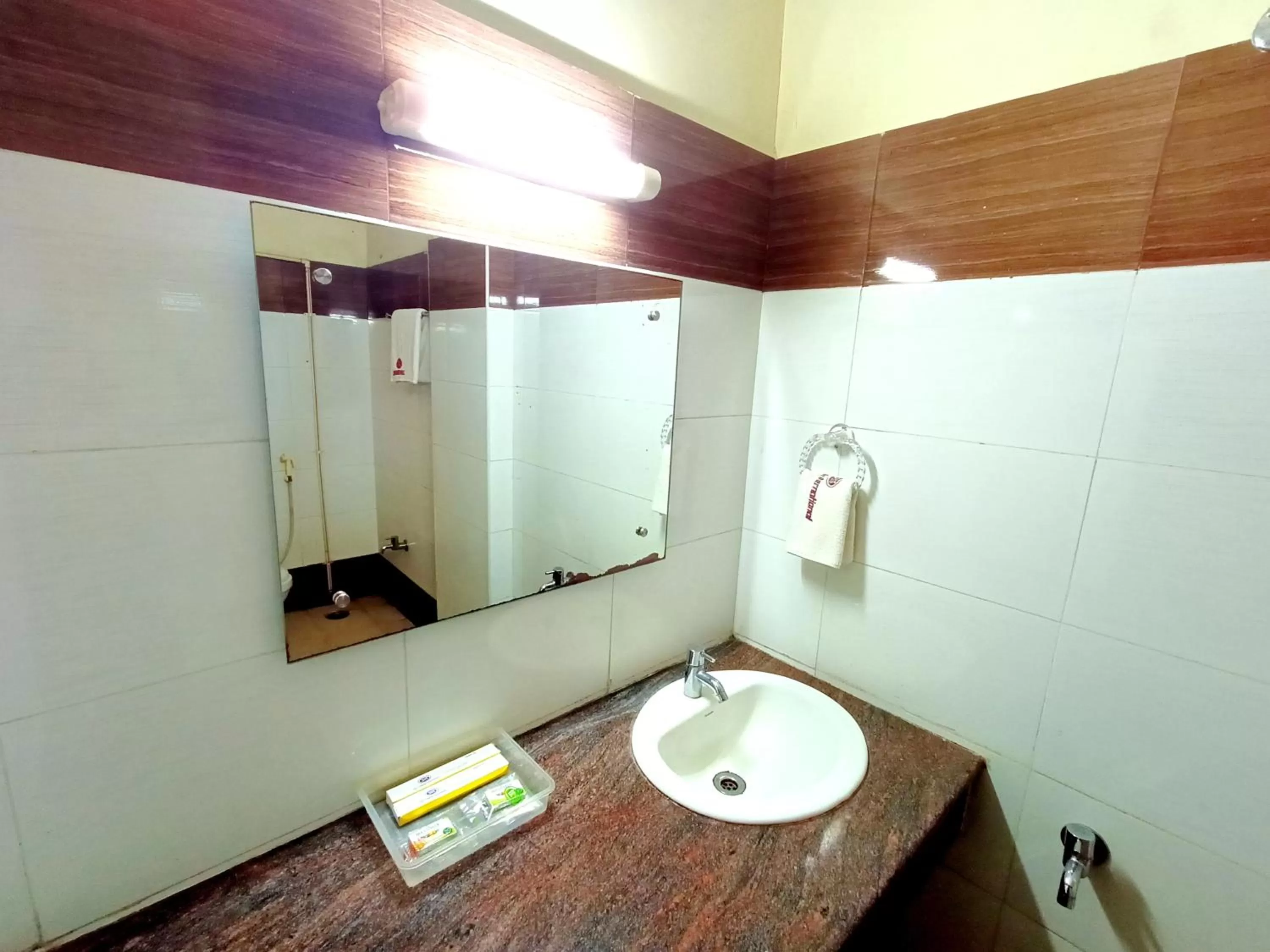 Bathroom in SGS Lodgings International