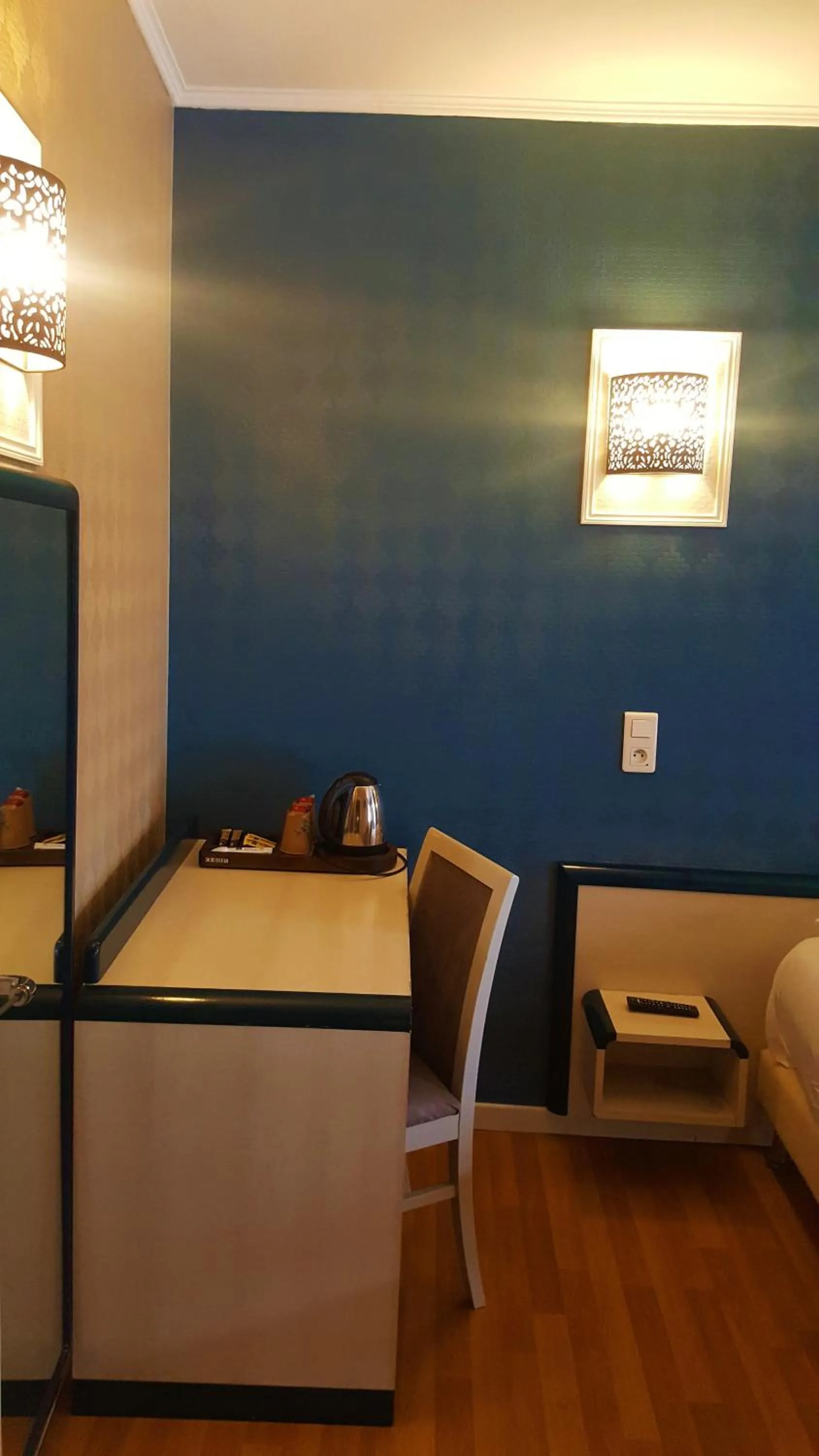 Coffee/tea facilities in Modern'Hotel