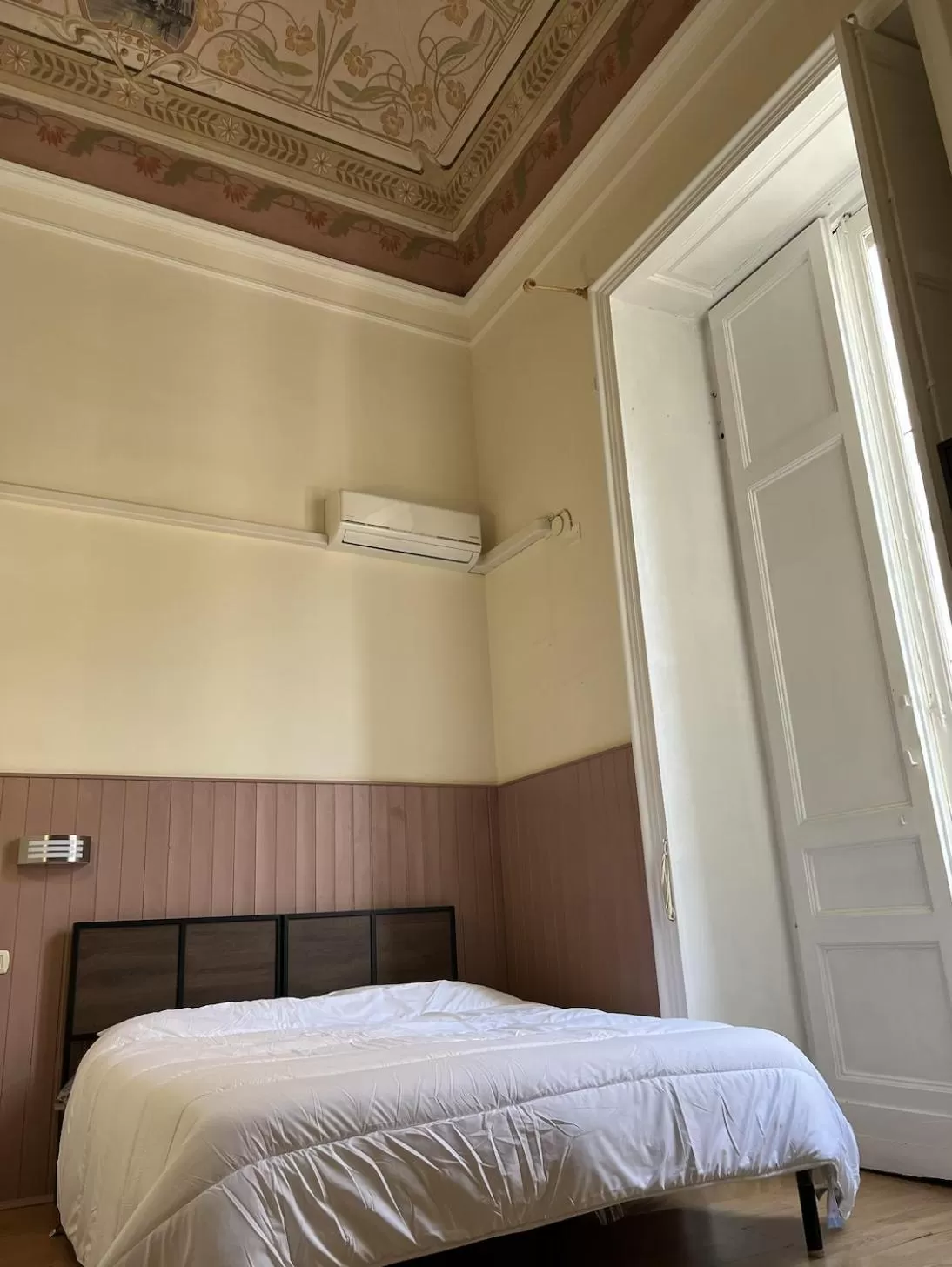 Bed in Il giardino e gli affreschi