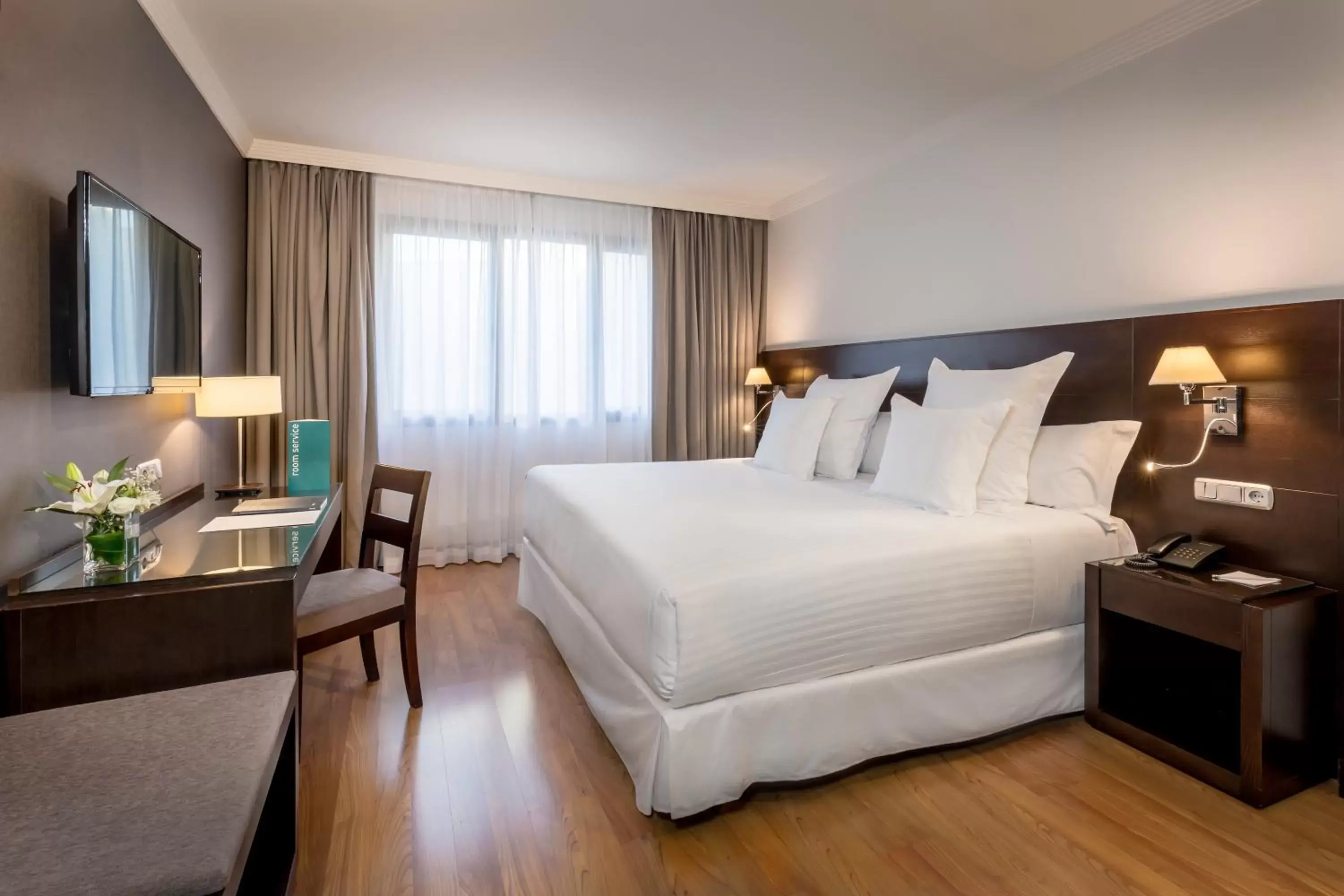 Suite Junior with Hot Tub in Occidental Granada Suite Junior with Hot Tub in Occidental Granada