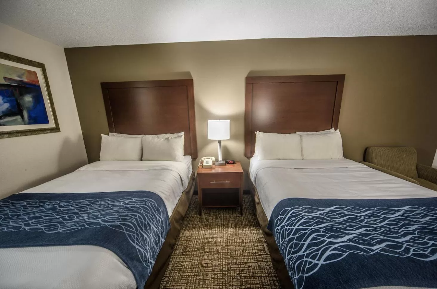 Bedroom, Bed in Richland Inn