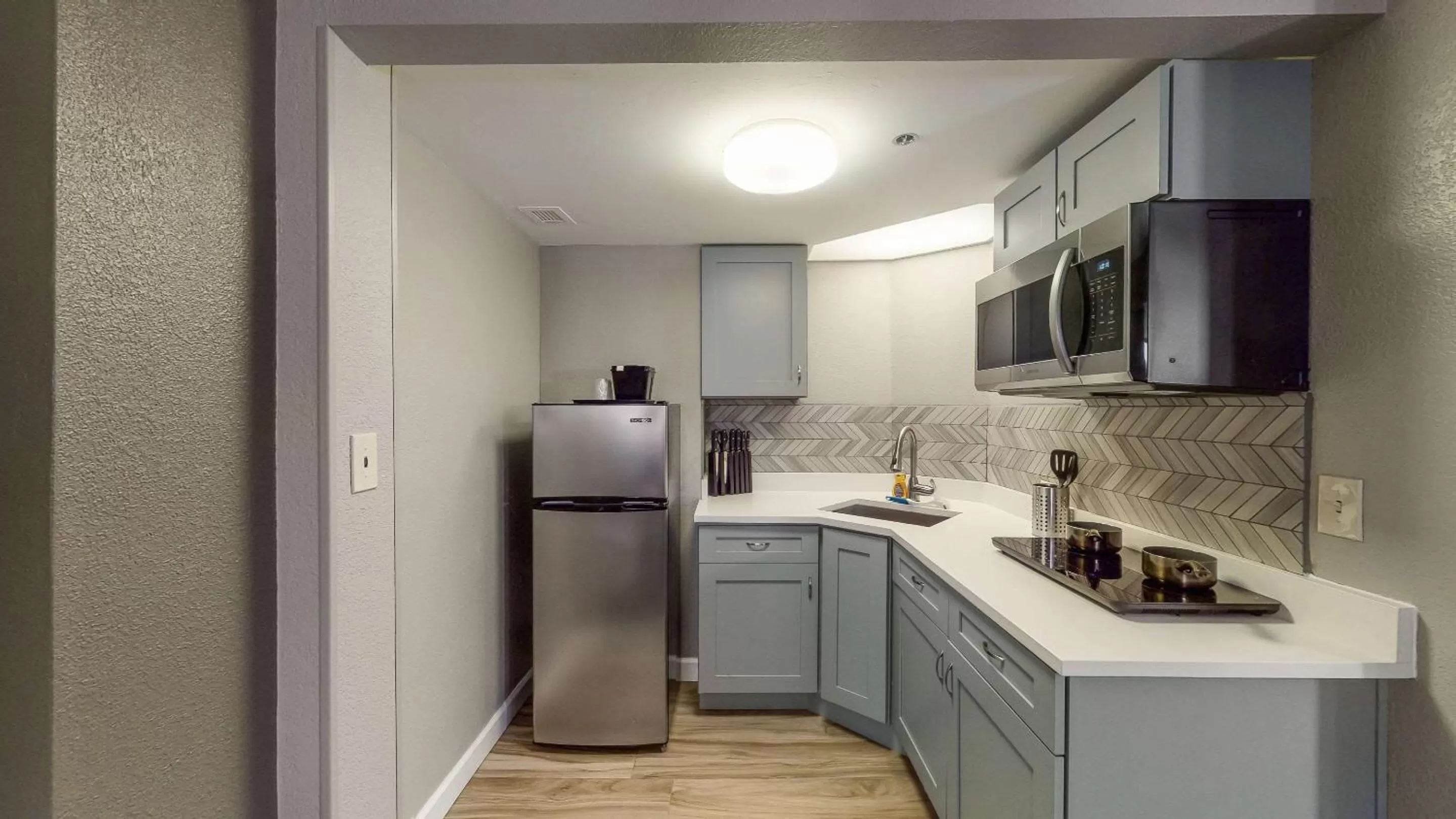 Bedroom in Comfort Inn Chicago Schaumburg - O'Hare Airport