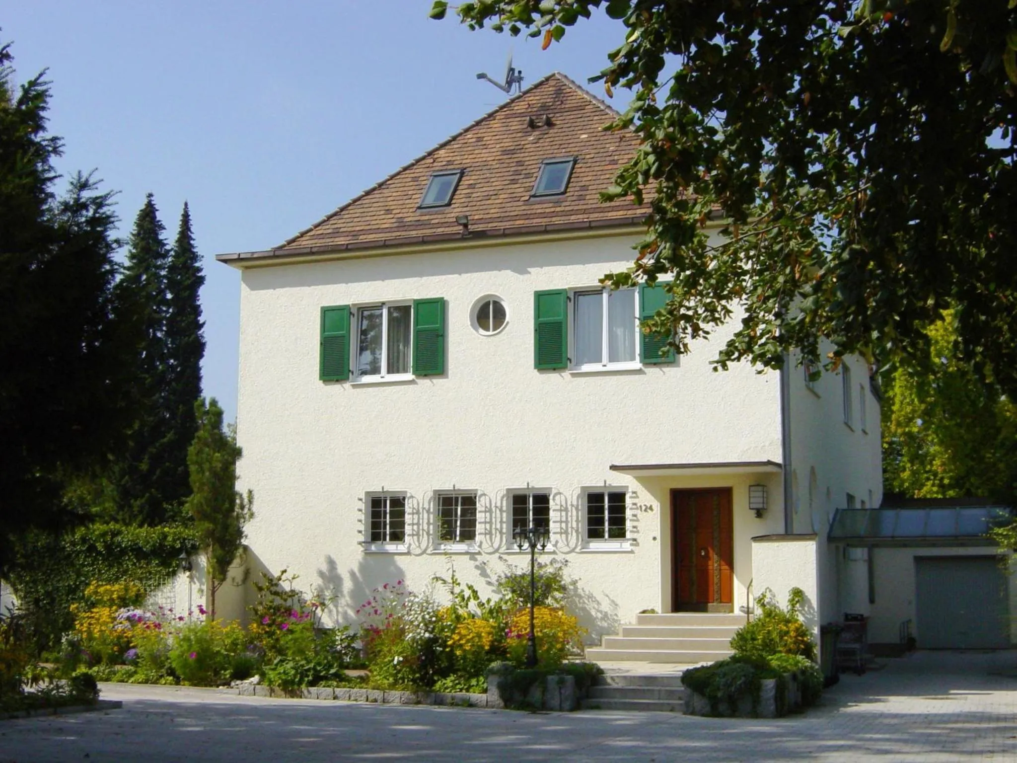 Facade/entrance in Villa Arborea