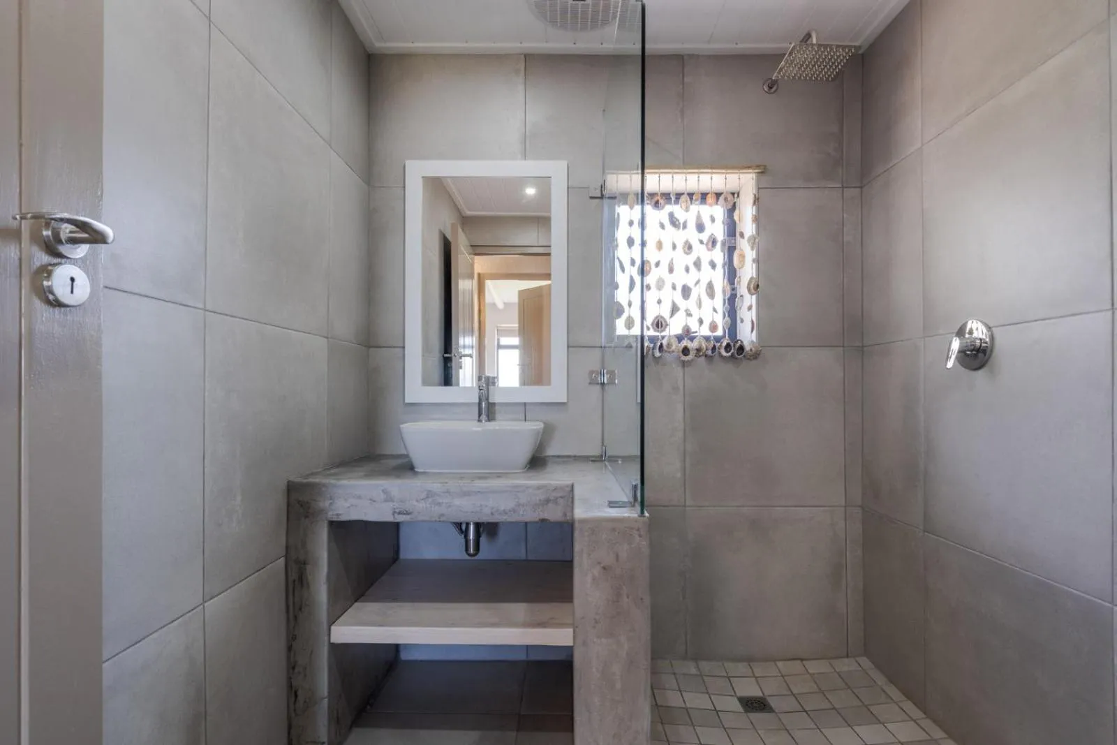 Bathroom in Blue Bay Lodge