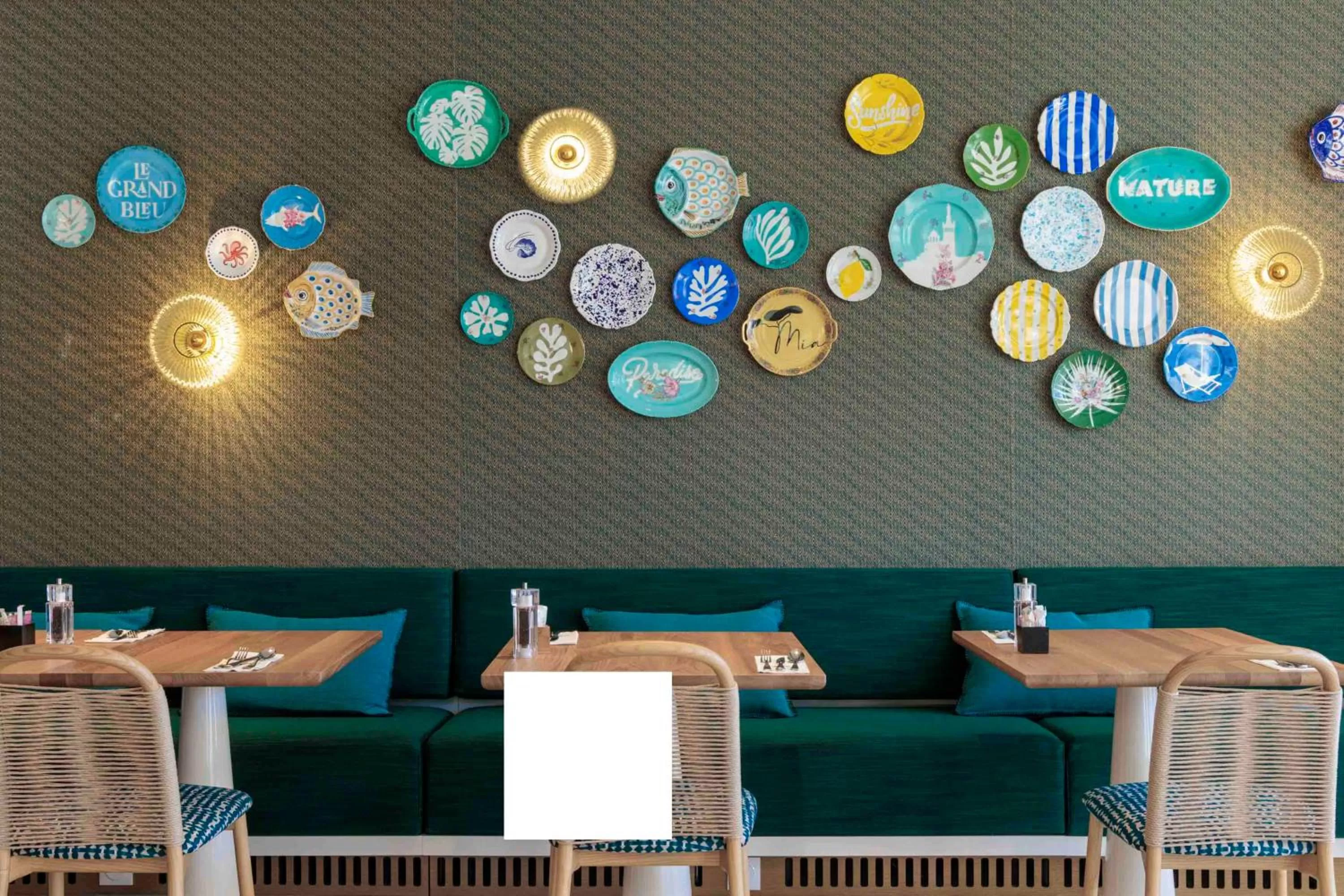 Restaurant/places to eat in Hilton Garden Inn Marseille Provence Airport