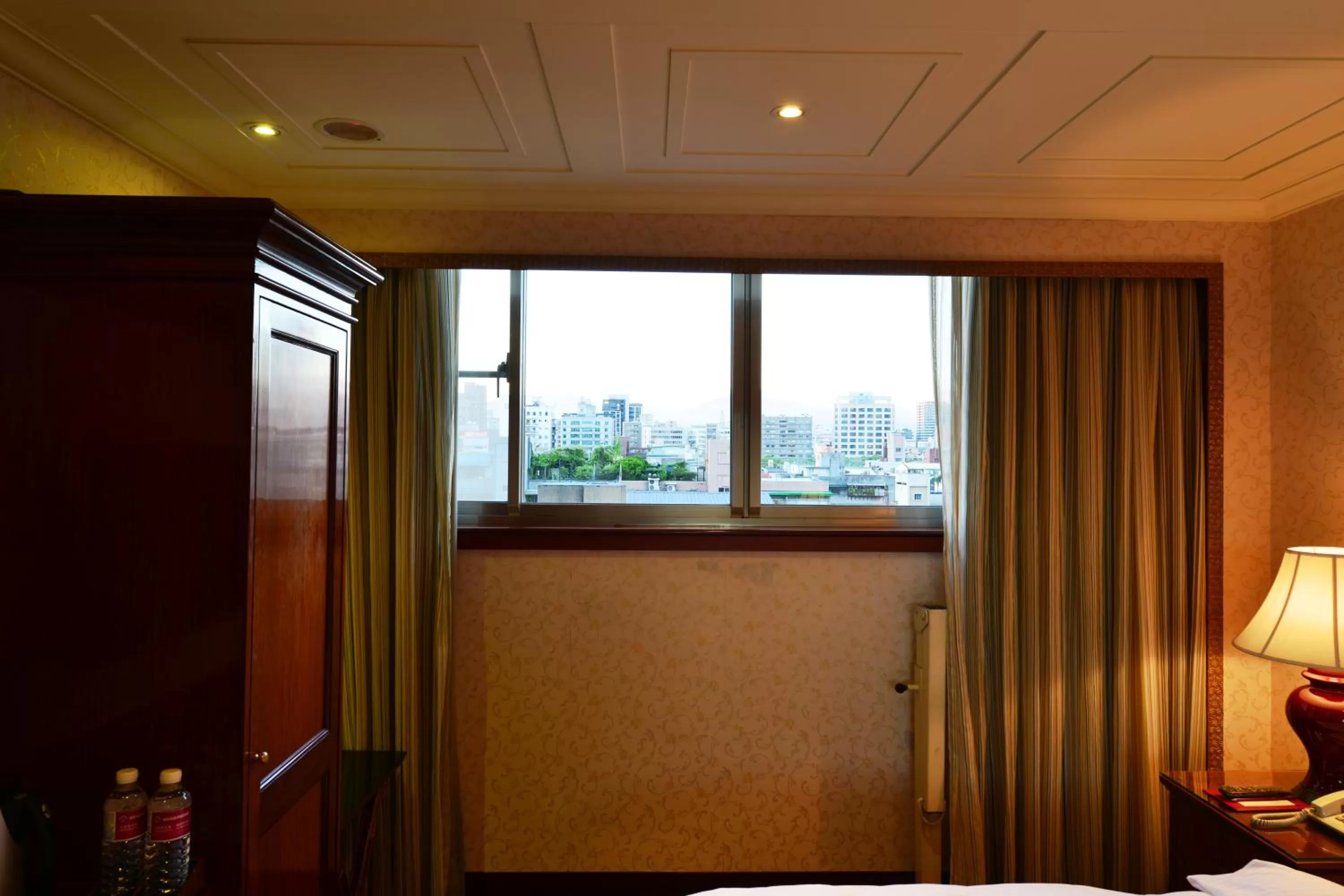 Street view, Bed in Rido Hotel