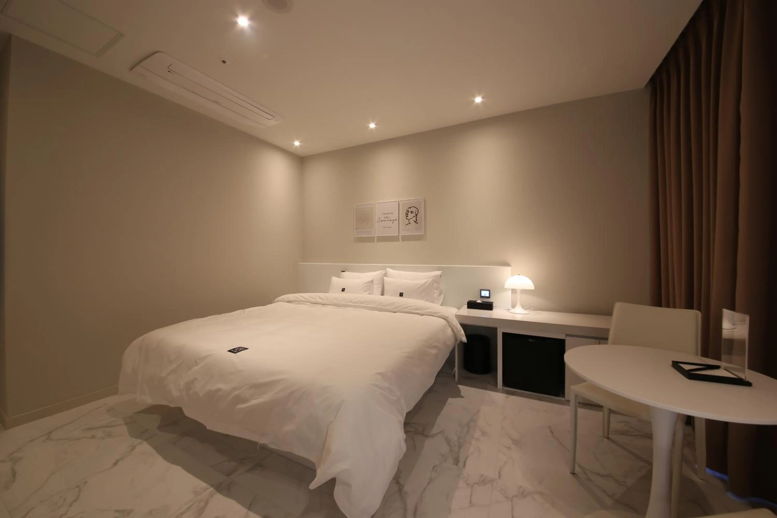 Bed in Zam101 Hotel Gimhae