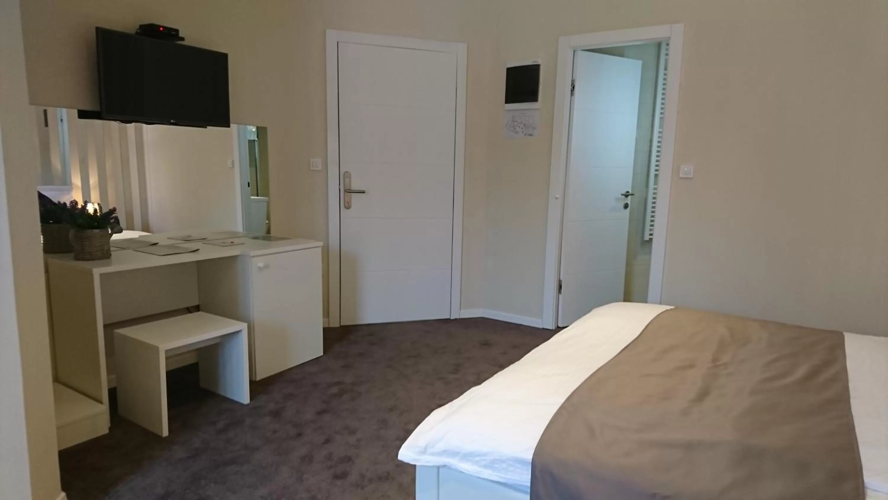 Bed in B&B Schlosser