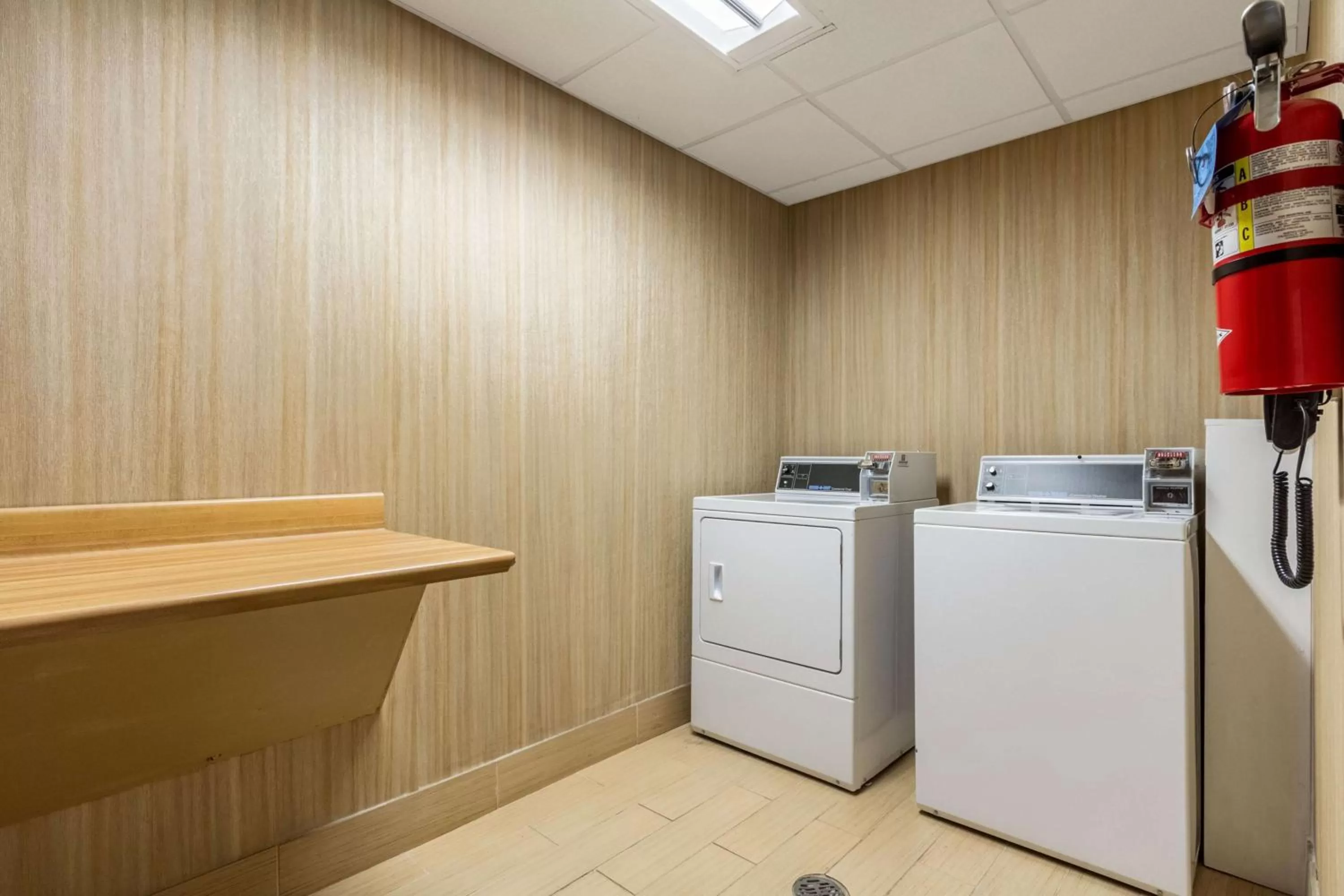 Property building in Hampton Inn Jackson Pearl Intrntl Airport