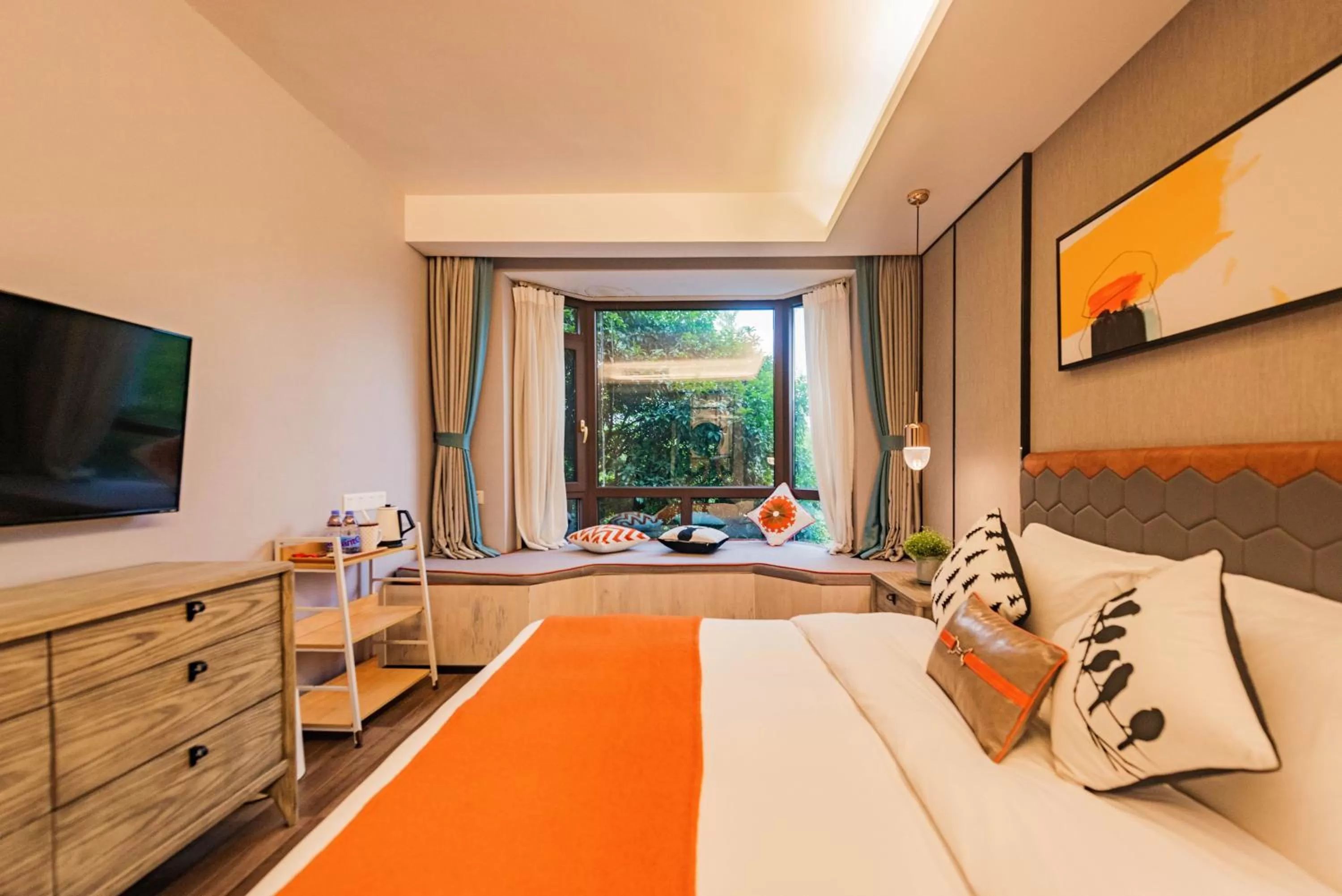 Photo of the whole room, Bed in Li River Resort Villa Hotel