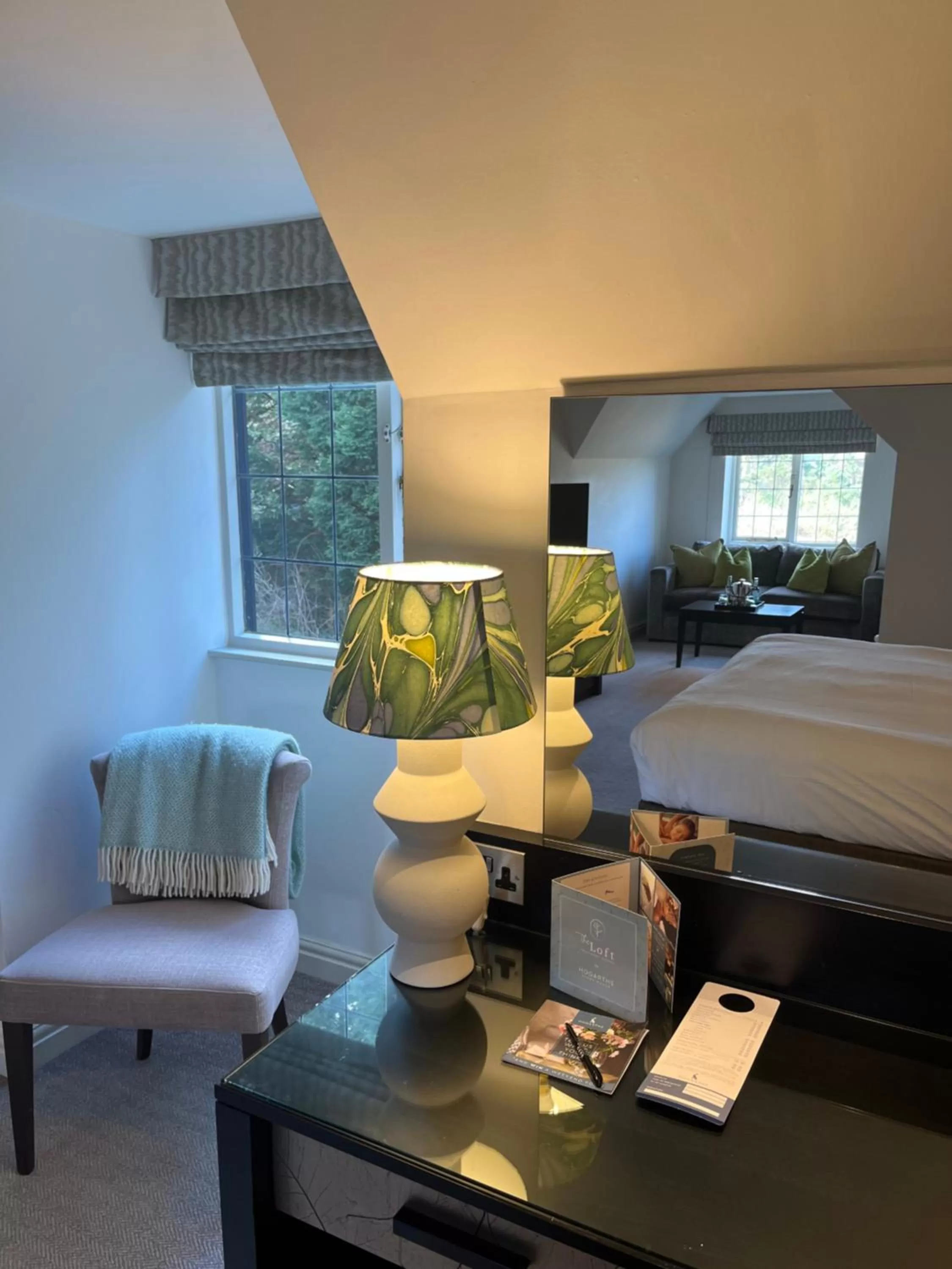 Bedroom, Bed in Hogarths Stone Manor