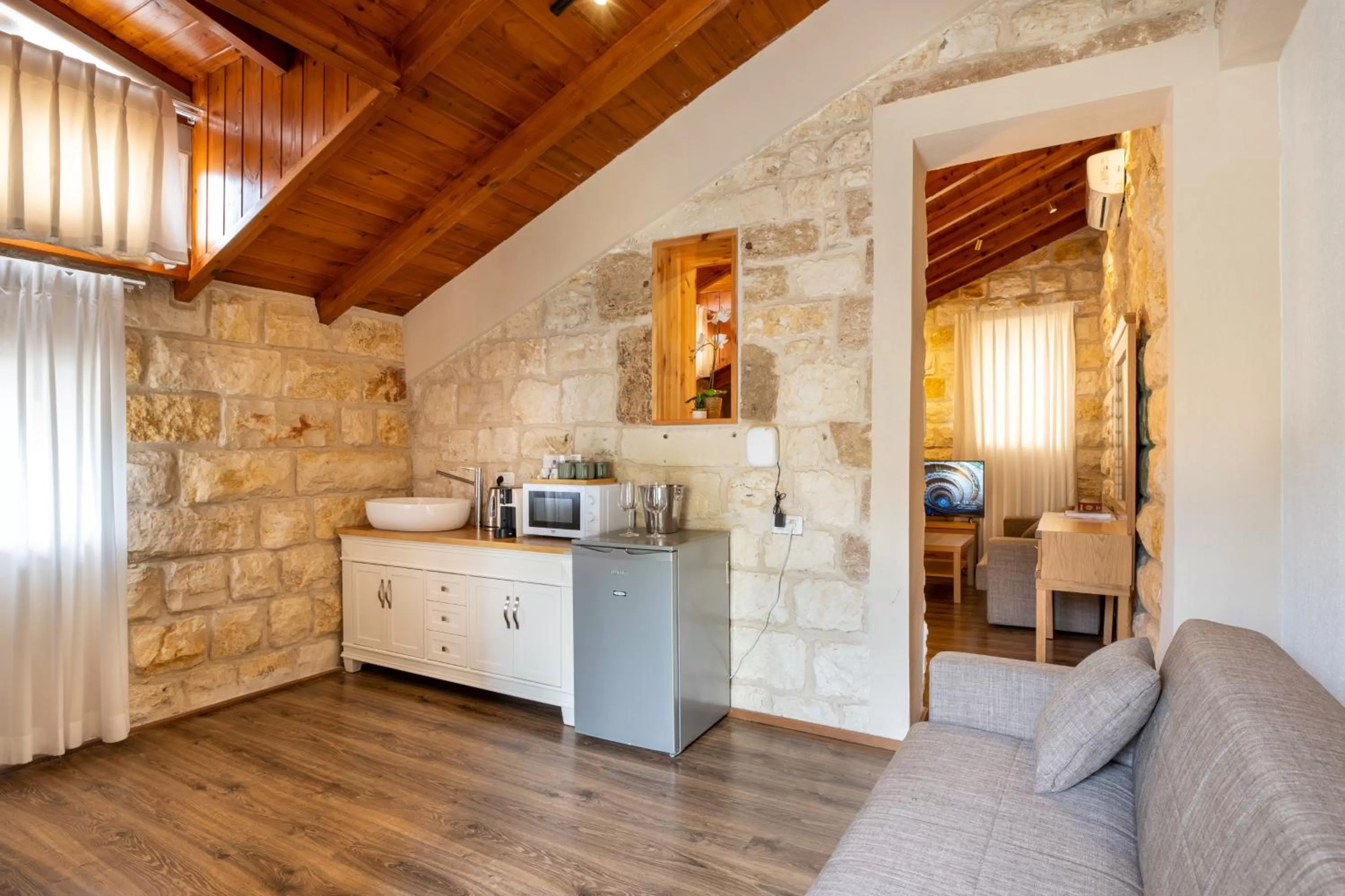 Kitchen or kitchenette in Via Maria Boutique Suites - Free Parking