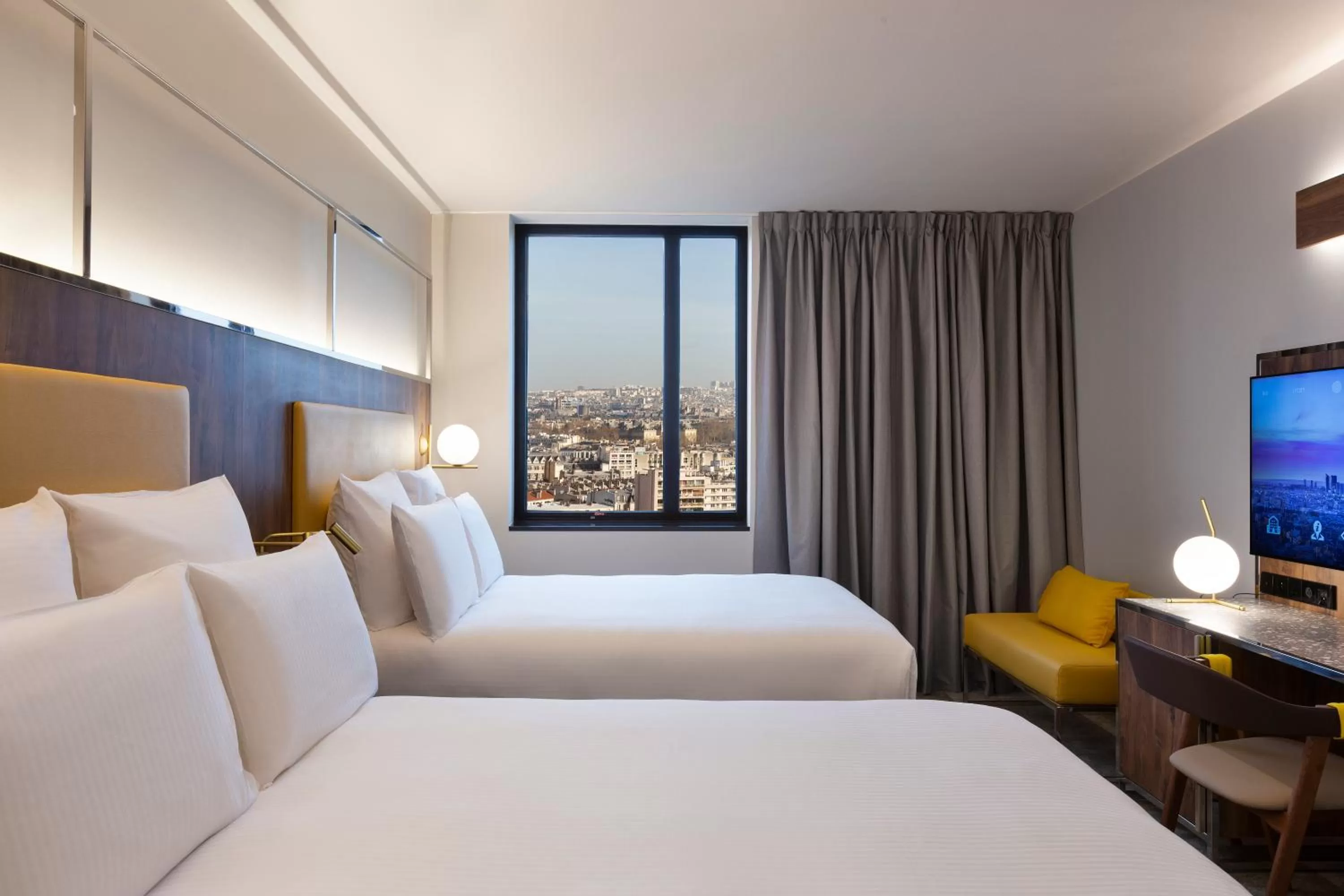 Bedroom, Bed in Pullman Paris Montparnasse
