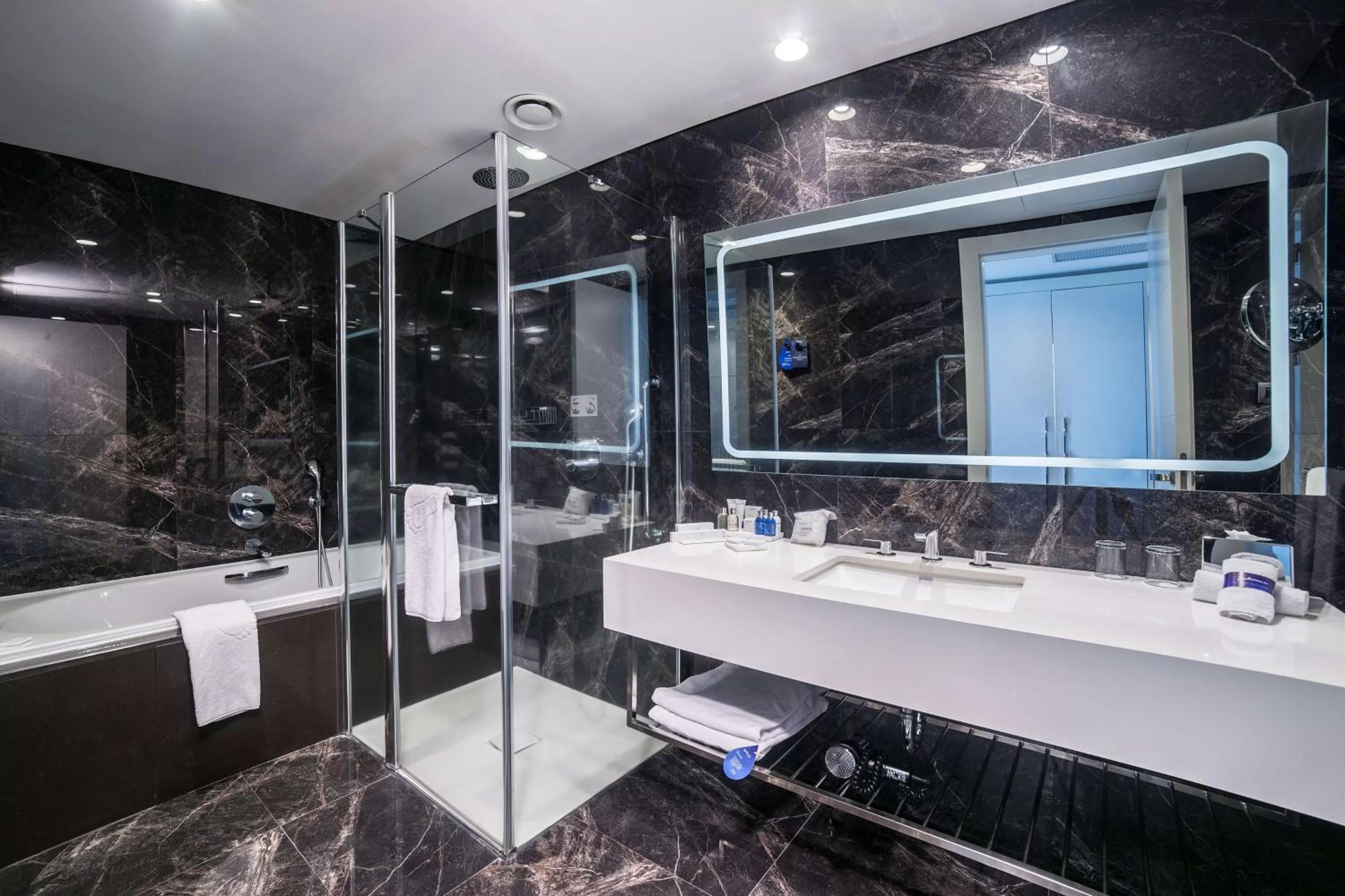 Junior Suite with Mt Erciyes View in Radisson Blu Hotel, Kayseri