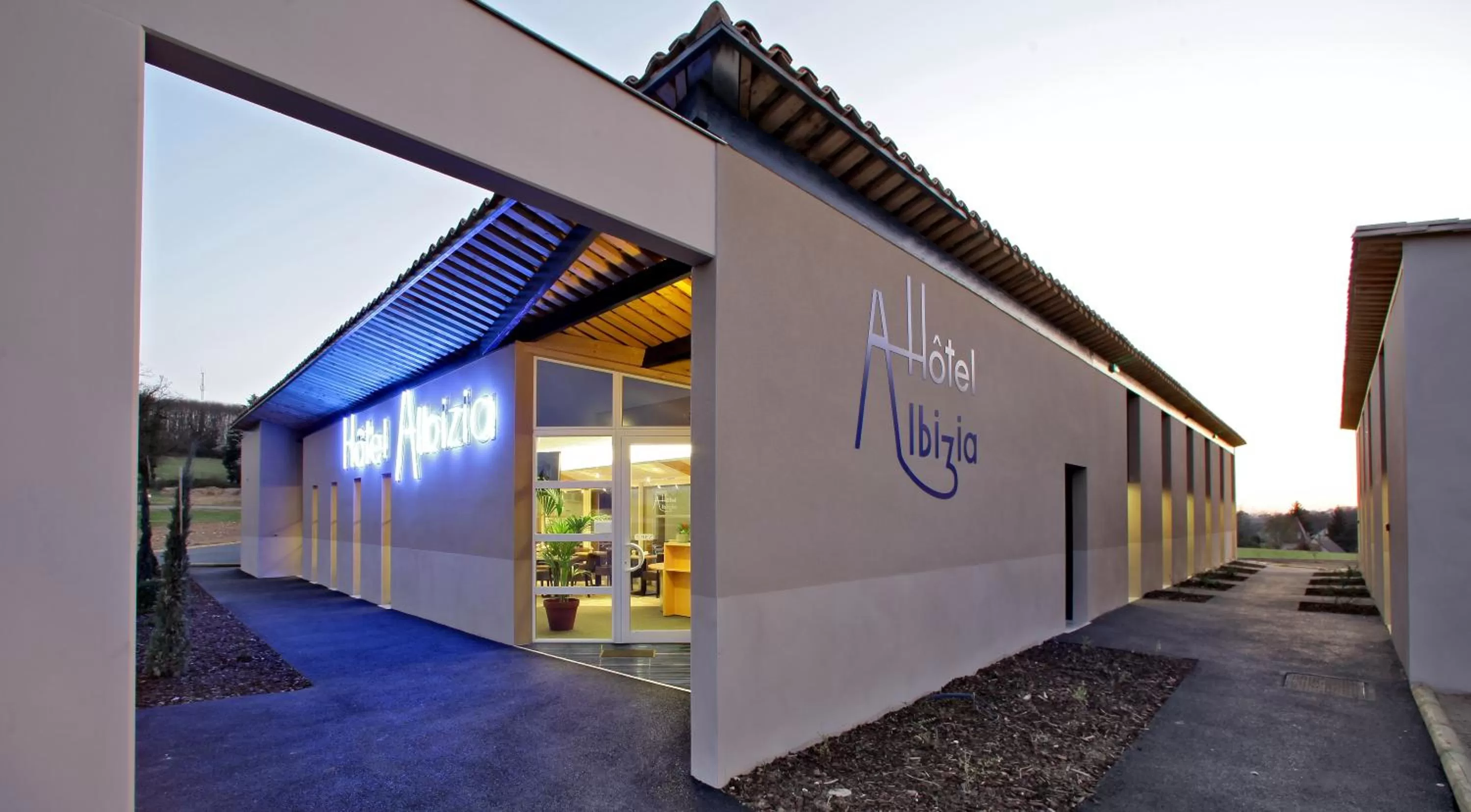 Facade/entrance in The Originals City, Hôtel Albizia, Sarlat-la-Canéda