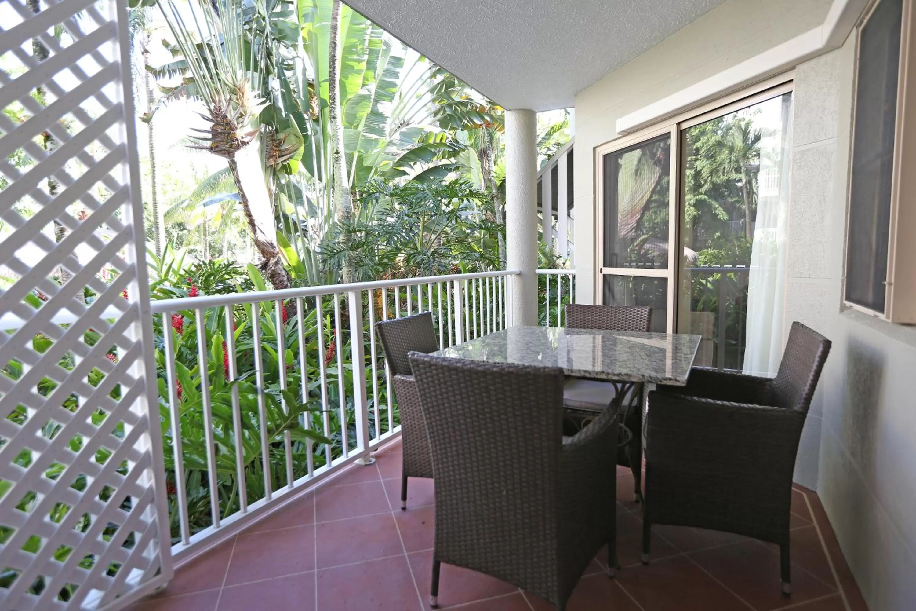 Garden view in Cairns Beach Resort