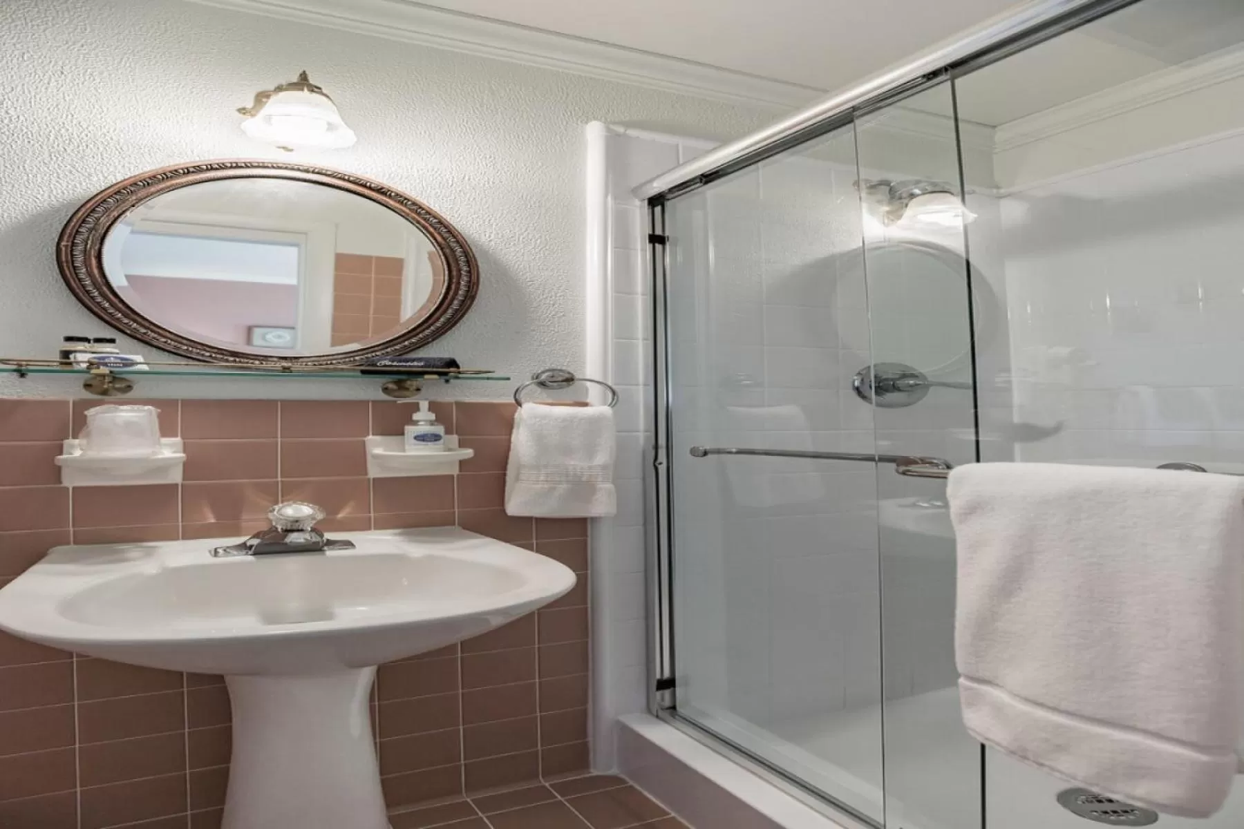 Bathroom in Solomons Victorian Inn