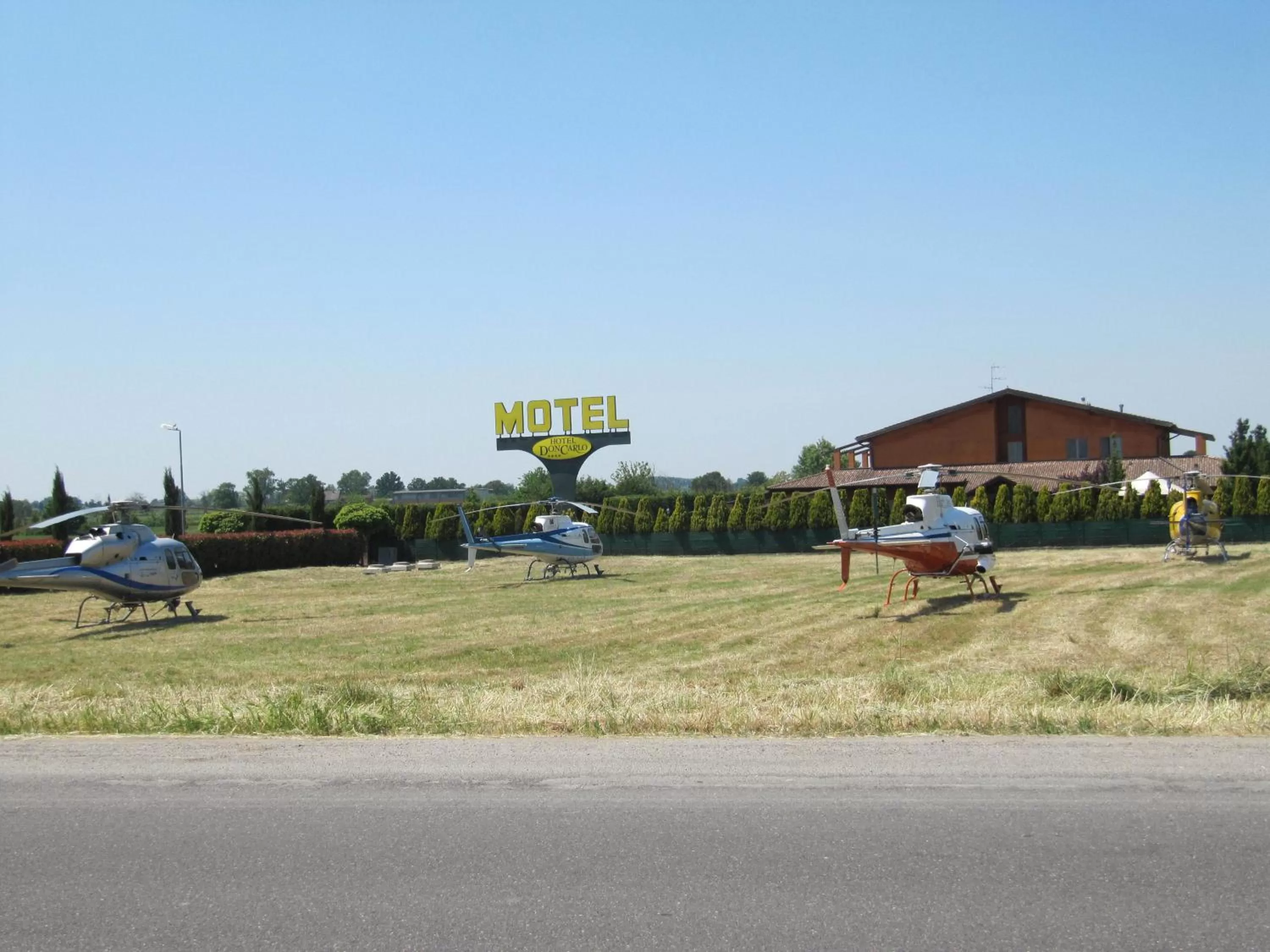 Facade/entrance in Hotel Don Carlo