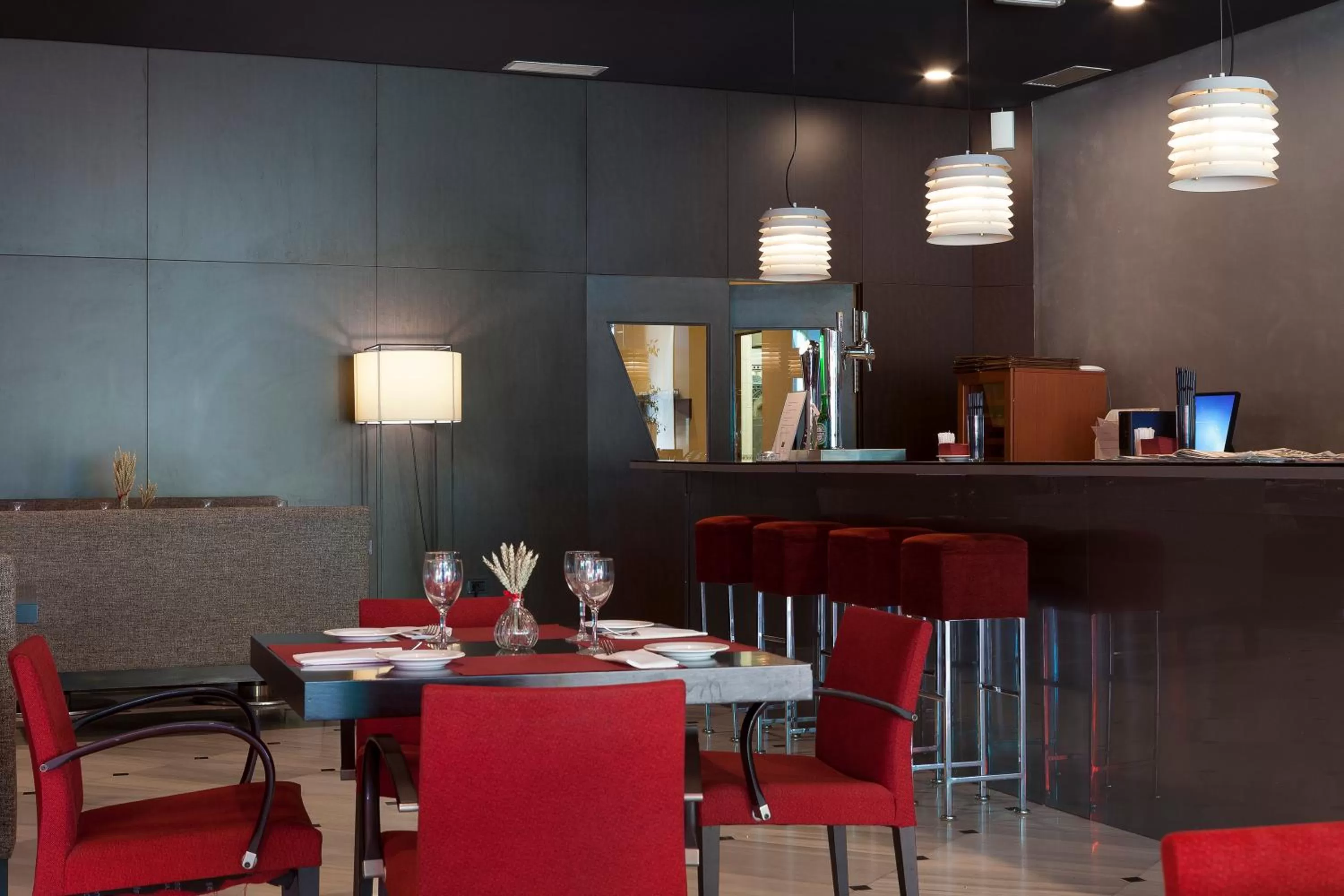 Restaurant/places to eat in URH Ciutat de Mataró