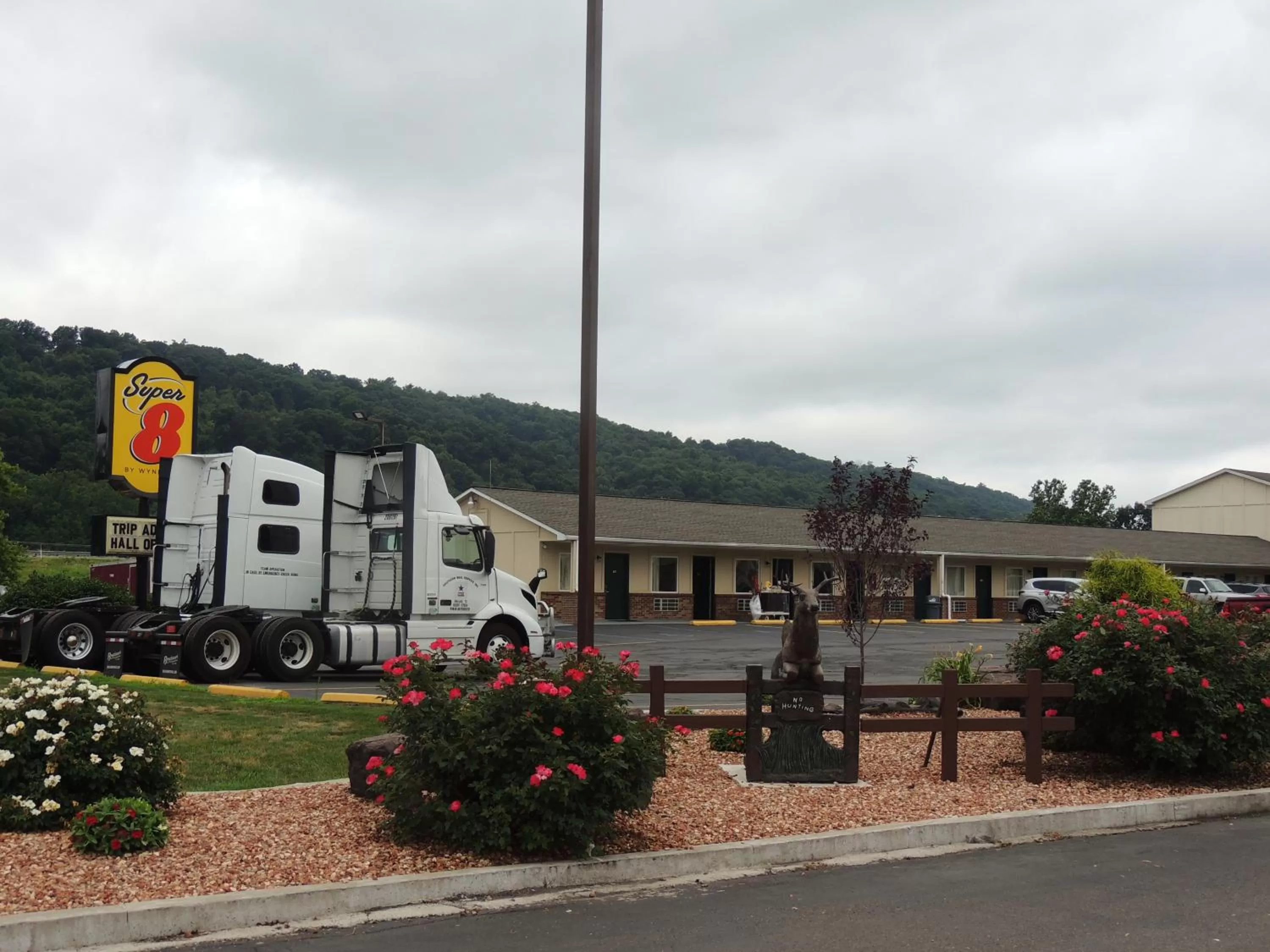 Area and facilities in Super 8 by Wyndham Mifflinville Near Bloomsburg