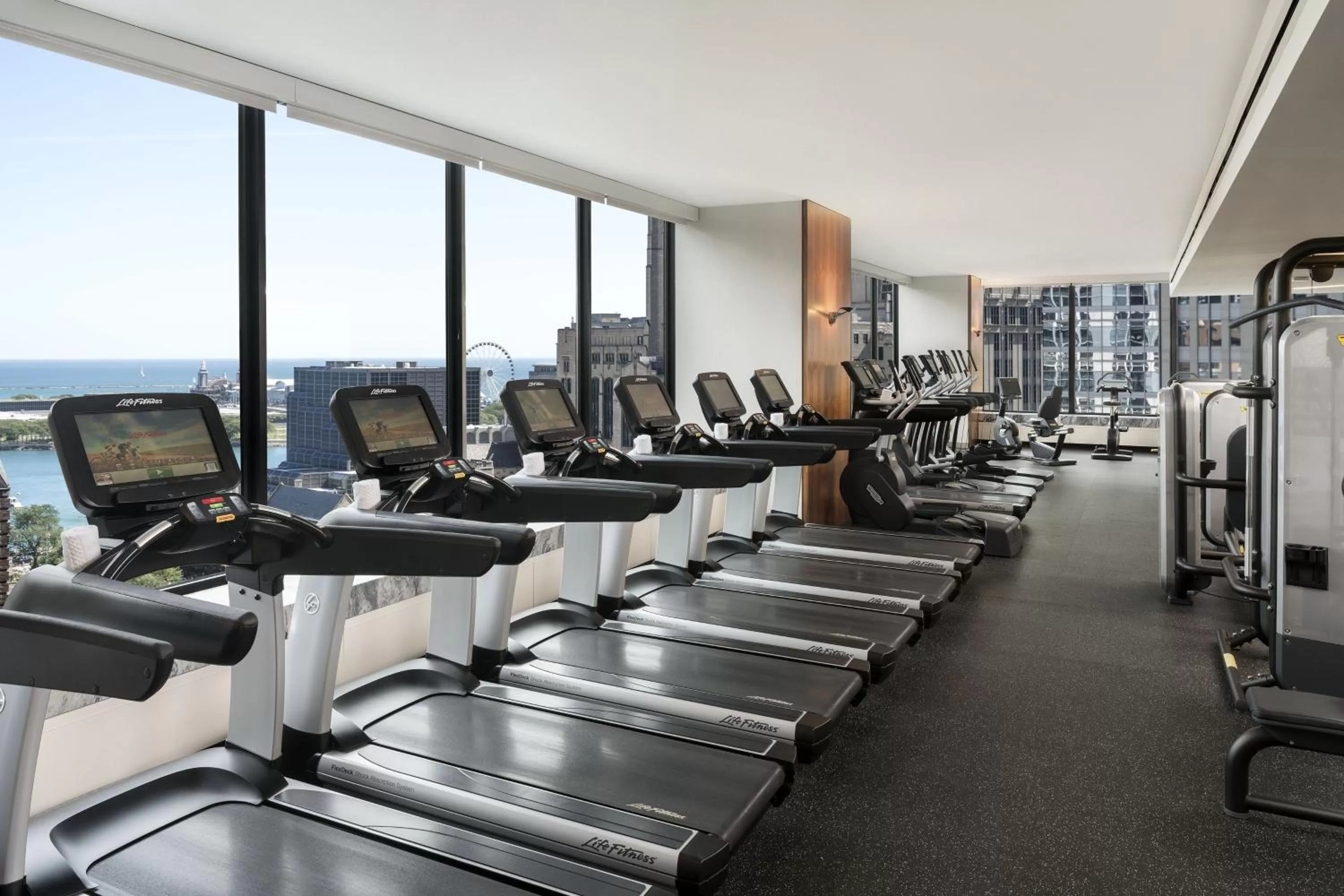 Fitness centre/facilities in The Ritz-Carlton, Chicago