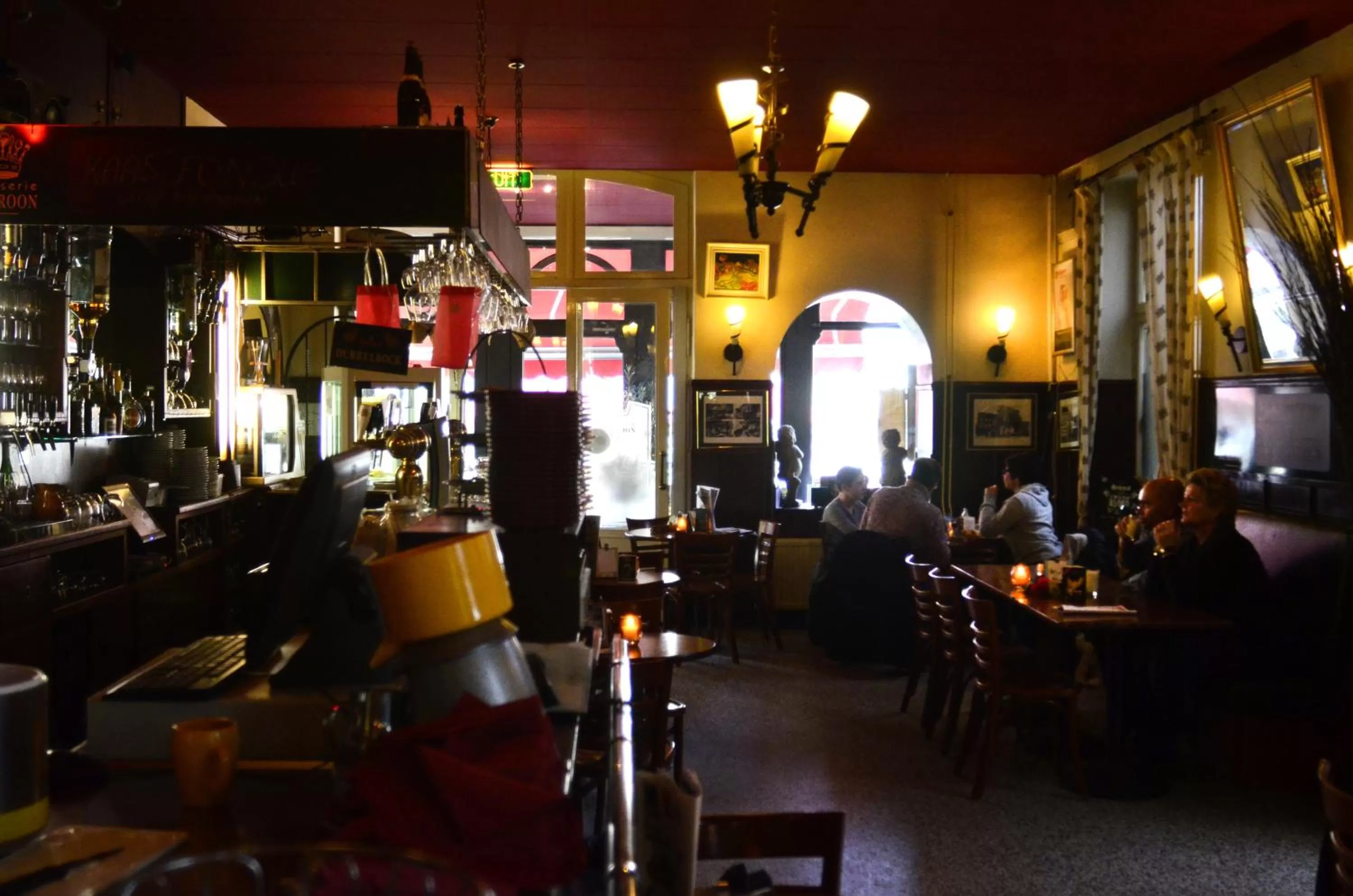 Restaurant/places to eat in Hotel Brasserie de Kroon