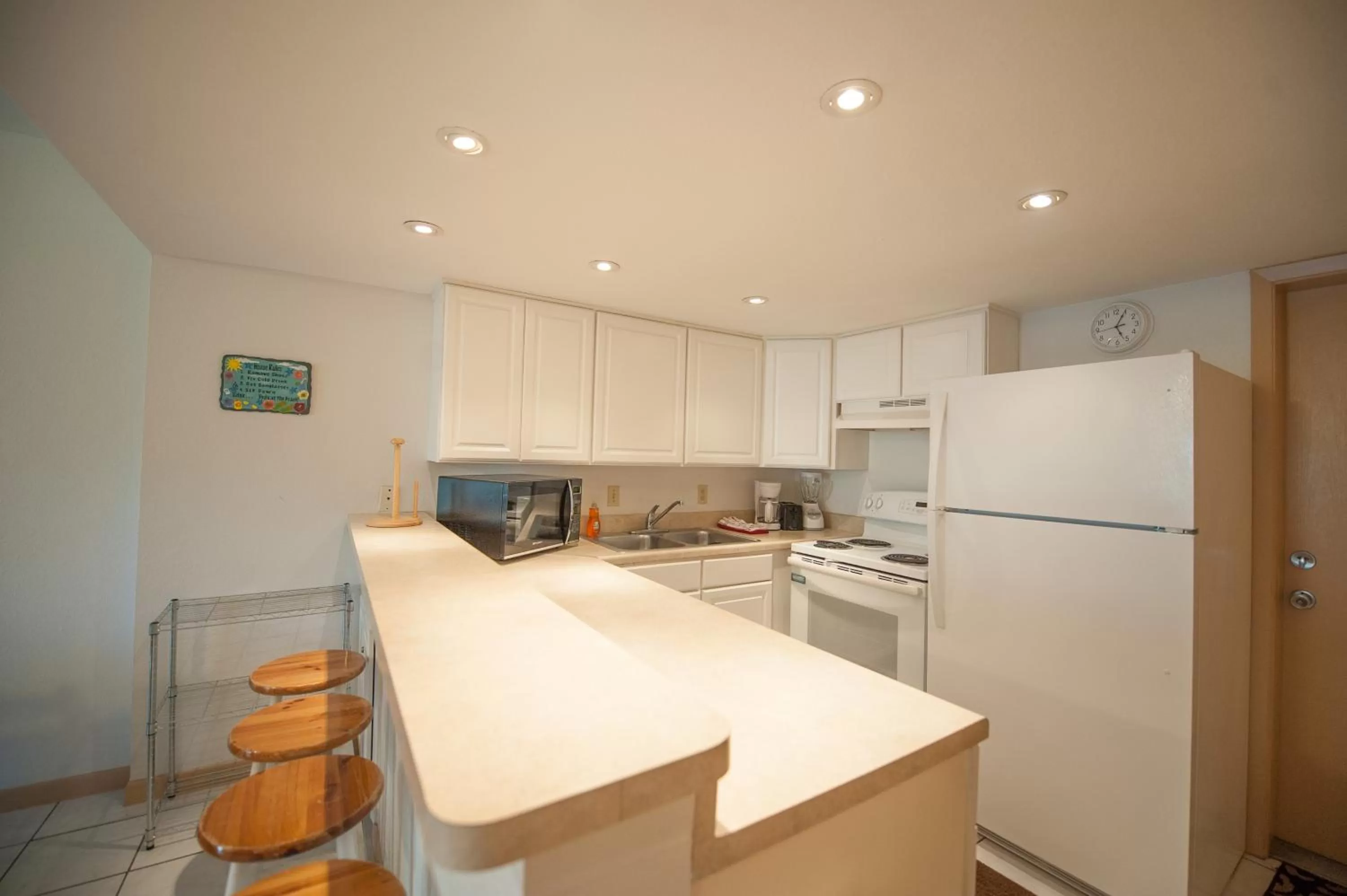 Photo of the whole room, Kitchen/Kitchenette in South Padre Island Beach Rentals
