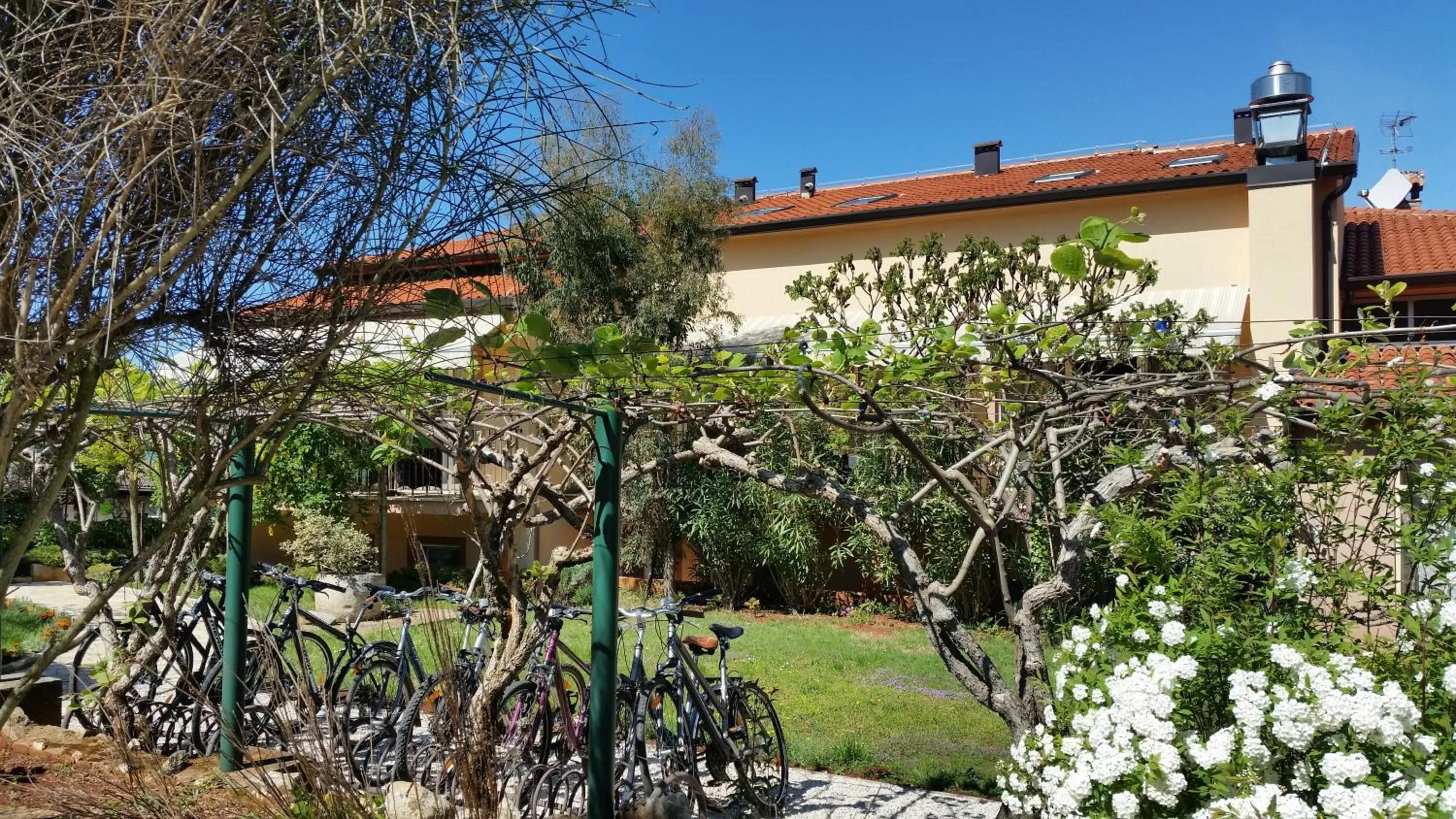 Property building in Hotel Zlatna Vala