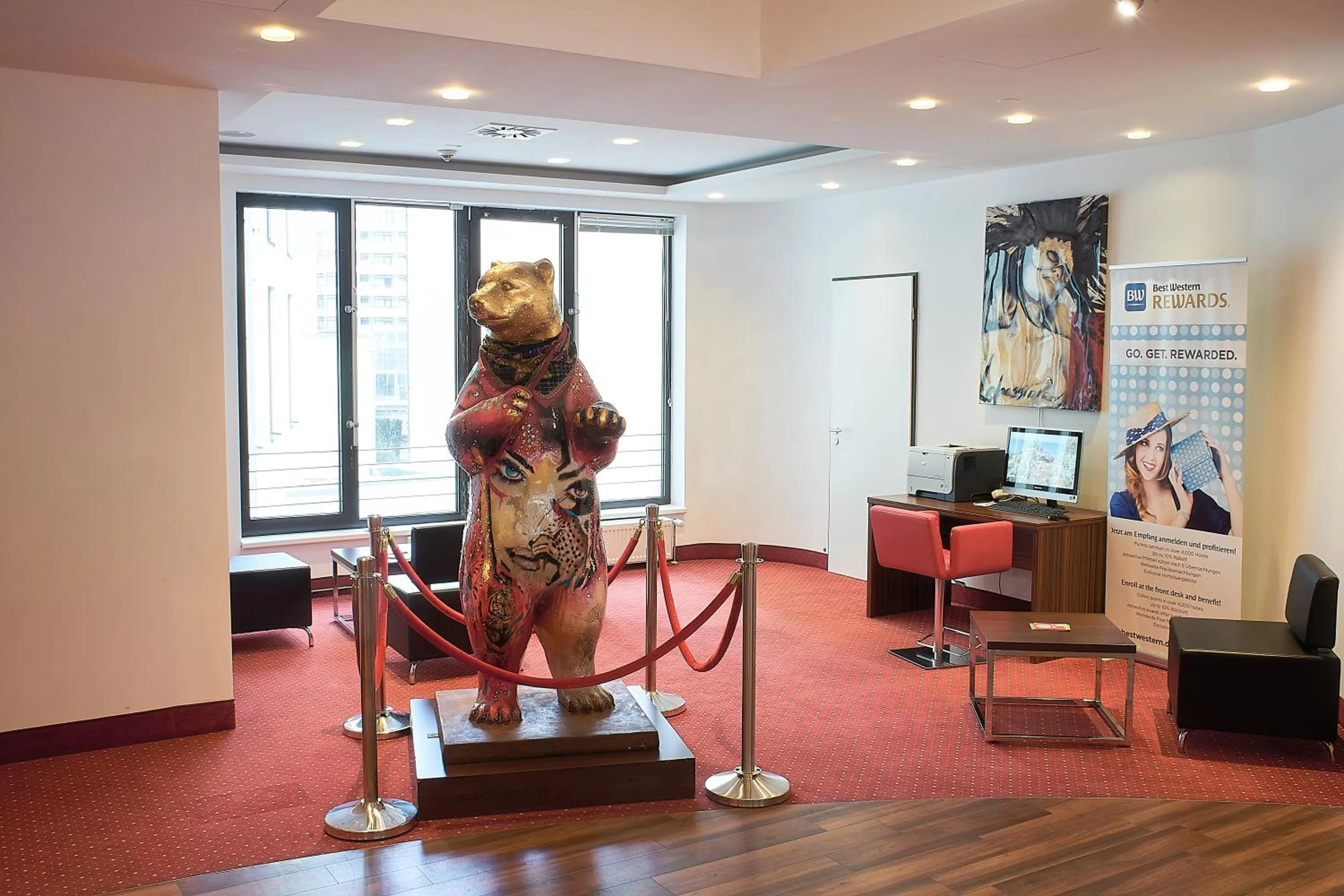 Lobby or reception in Best Western Plus Plaza Berlin Kurfürstendamm